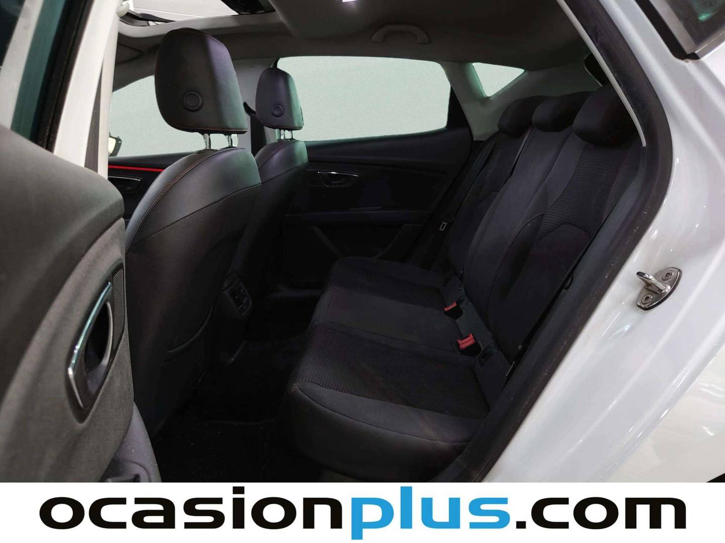 Foto asientos traseros Seat León Seat León 1.4 TSI S&S FR Plus (125 CV)