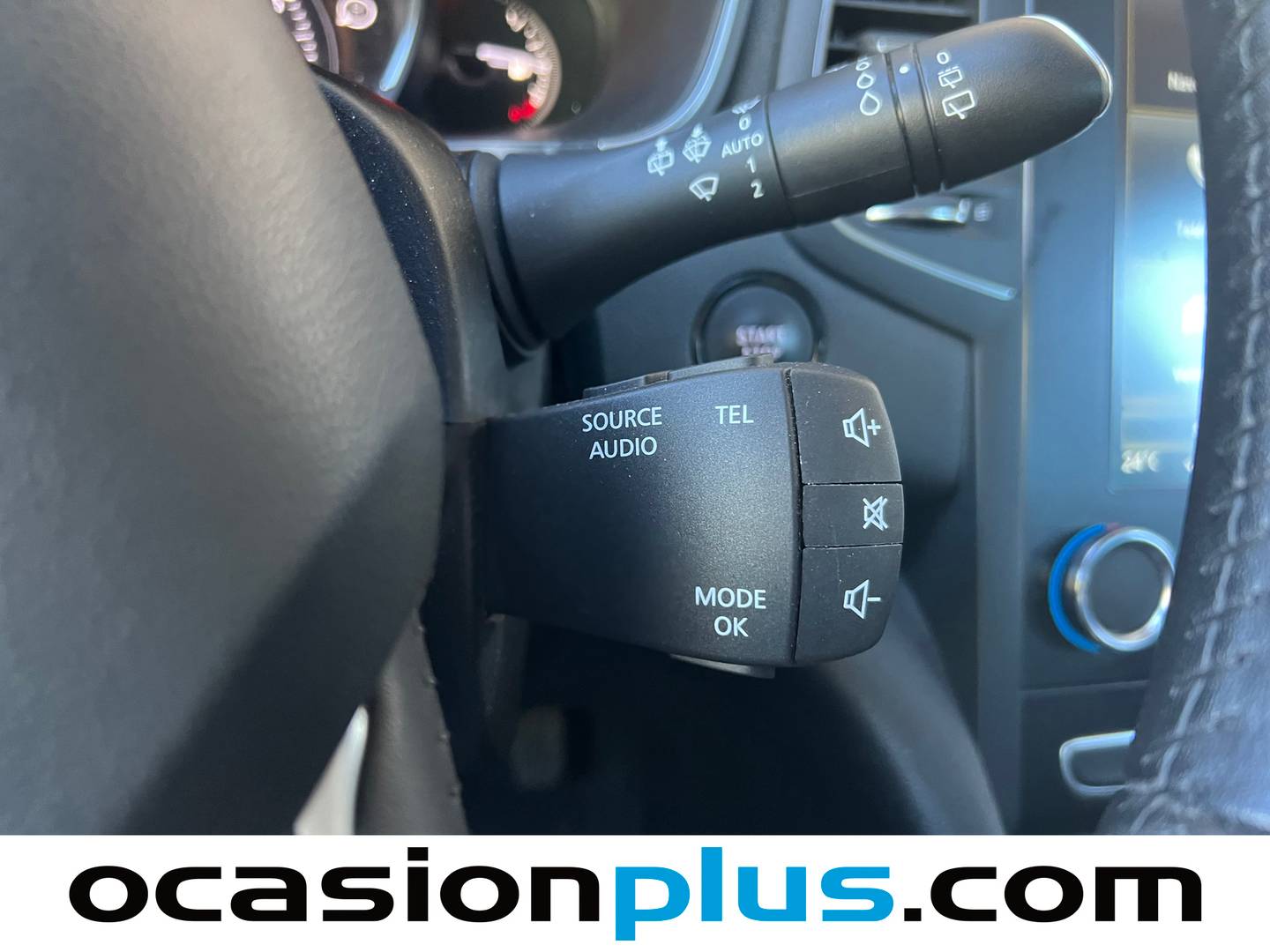 Foto Renault Mégane Renault Megane Sport Tourer Zen TCe (140 CV) GPF