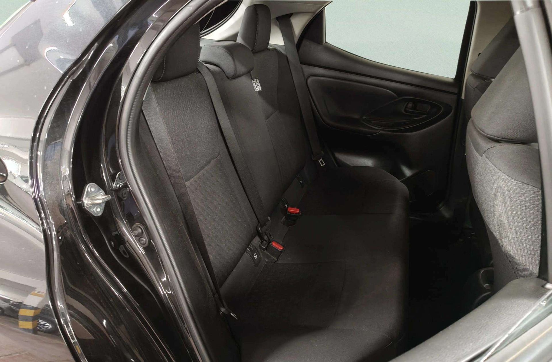 Toyota Yaris 1.5 S-Edition - foto 17