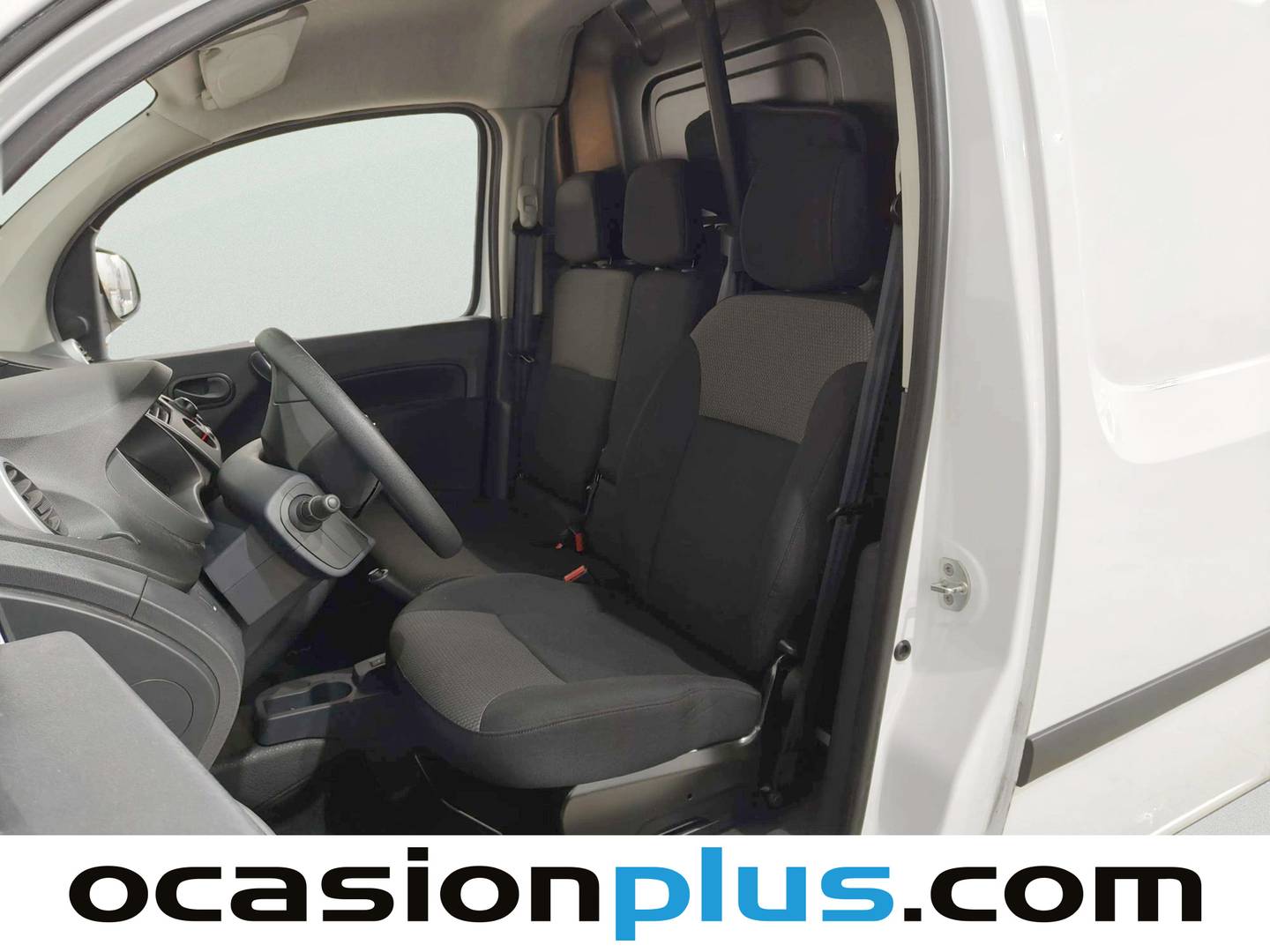 Foto asientos delanteros Nissan NV250 Nissan NV250 Furgon 1.5 dCi L1H1 Óptima (80 CV)