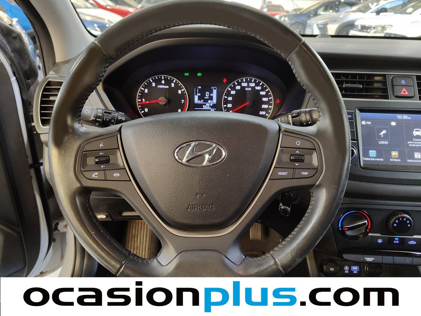 Hyundai i20 Hyundai i20 1.2 MPI Essence LE (75 CV) manual