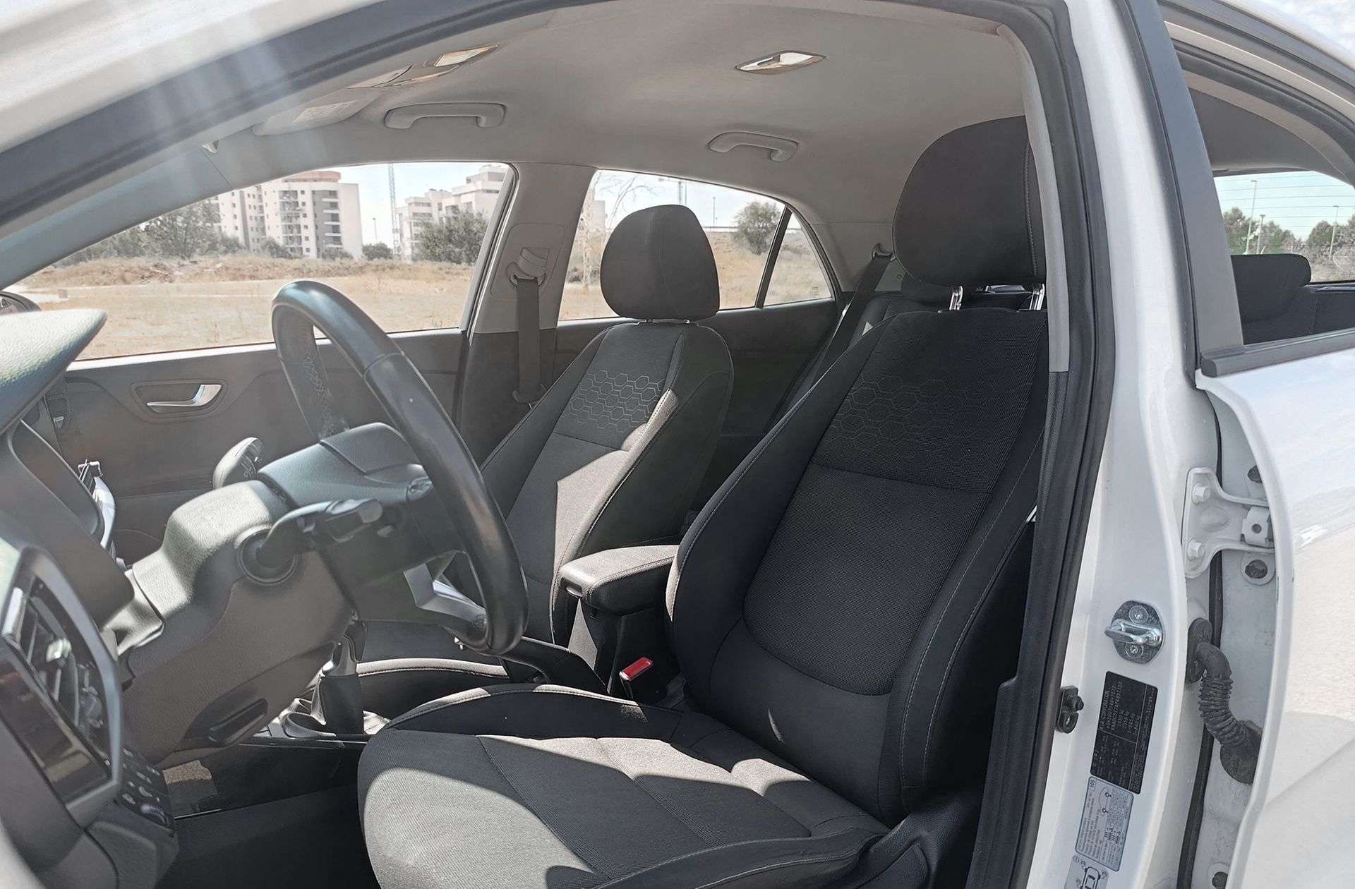 Kia Rio 1.0 T-GDi MHEV iMT Drive - foto 11