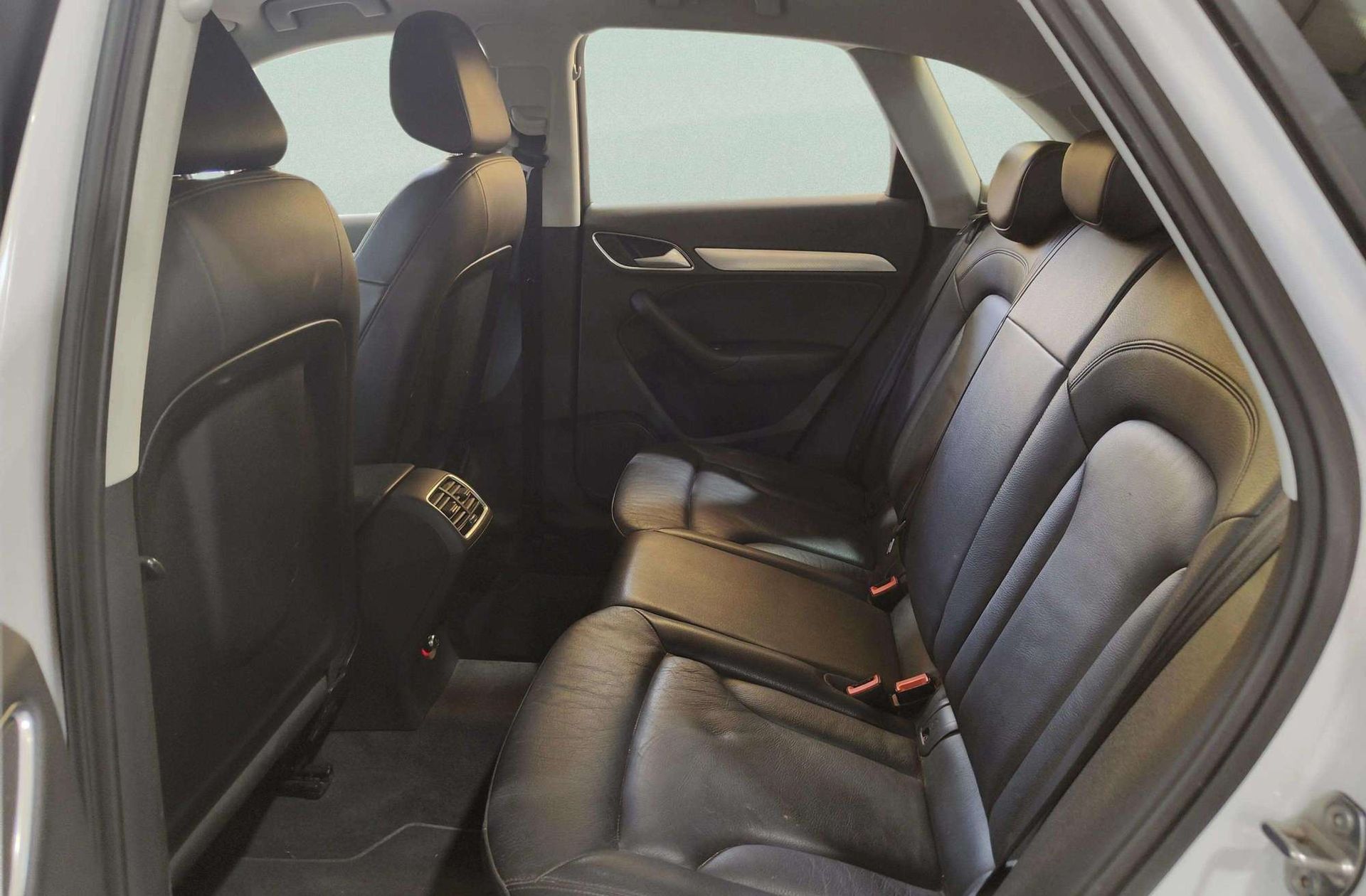 Audi Q3 design edition 1.4 TFSI - foto 10