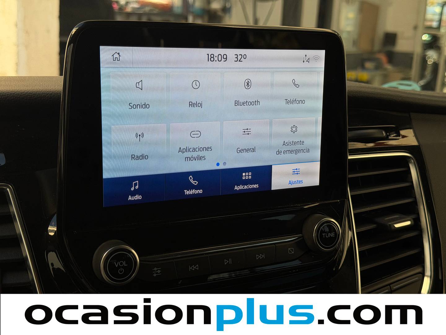 Ford Tourneo Custom Ford Tourneo Custom 2.0 Ecoblue L1 Titanium (130 CV) 8 plazas seminuevo