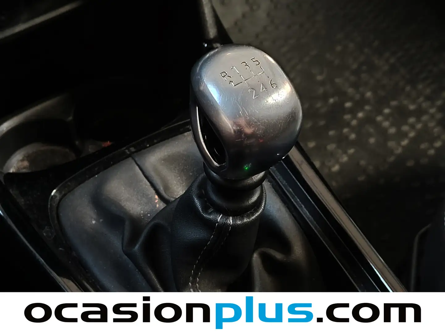 Foto Peugeot 2008 Peugeot 2008 BlueHDi 120 S&S Allure (120 CV)