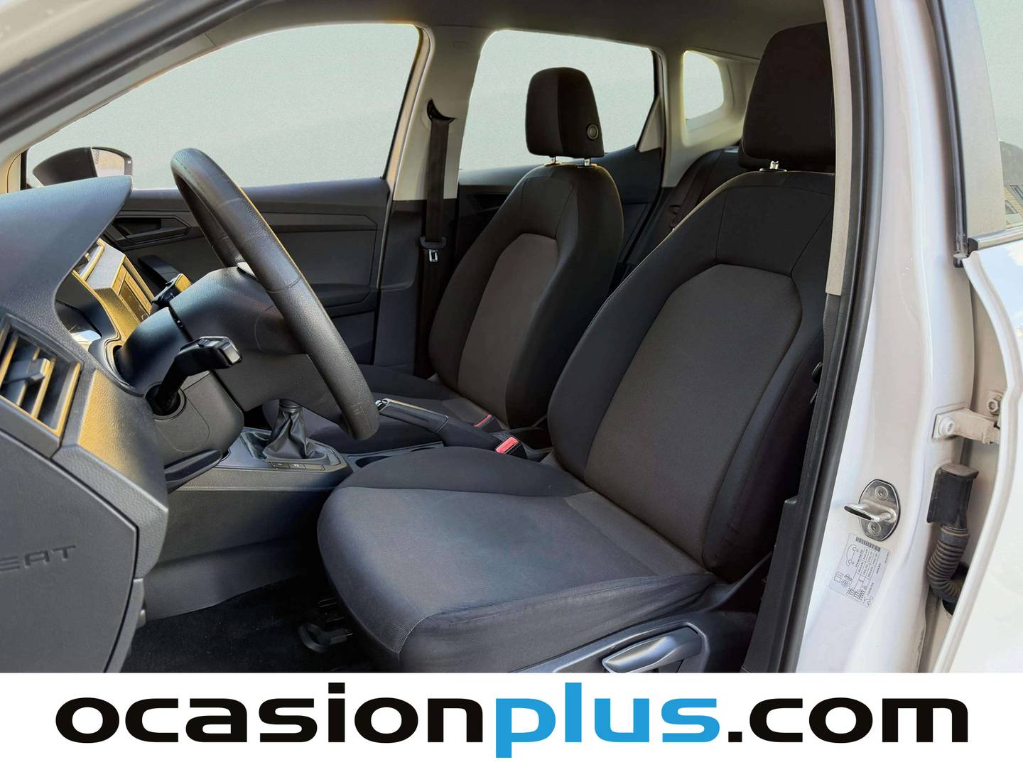 Foto asientos delanteros Seat Arona Seat Arona 1.0 TSI Ecomotive Reference Plus (95 CV)
