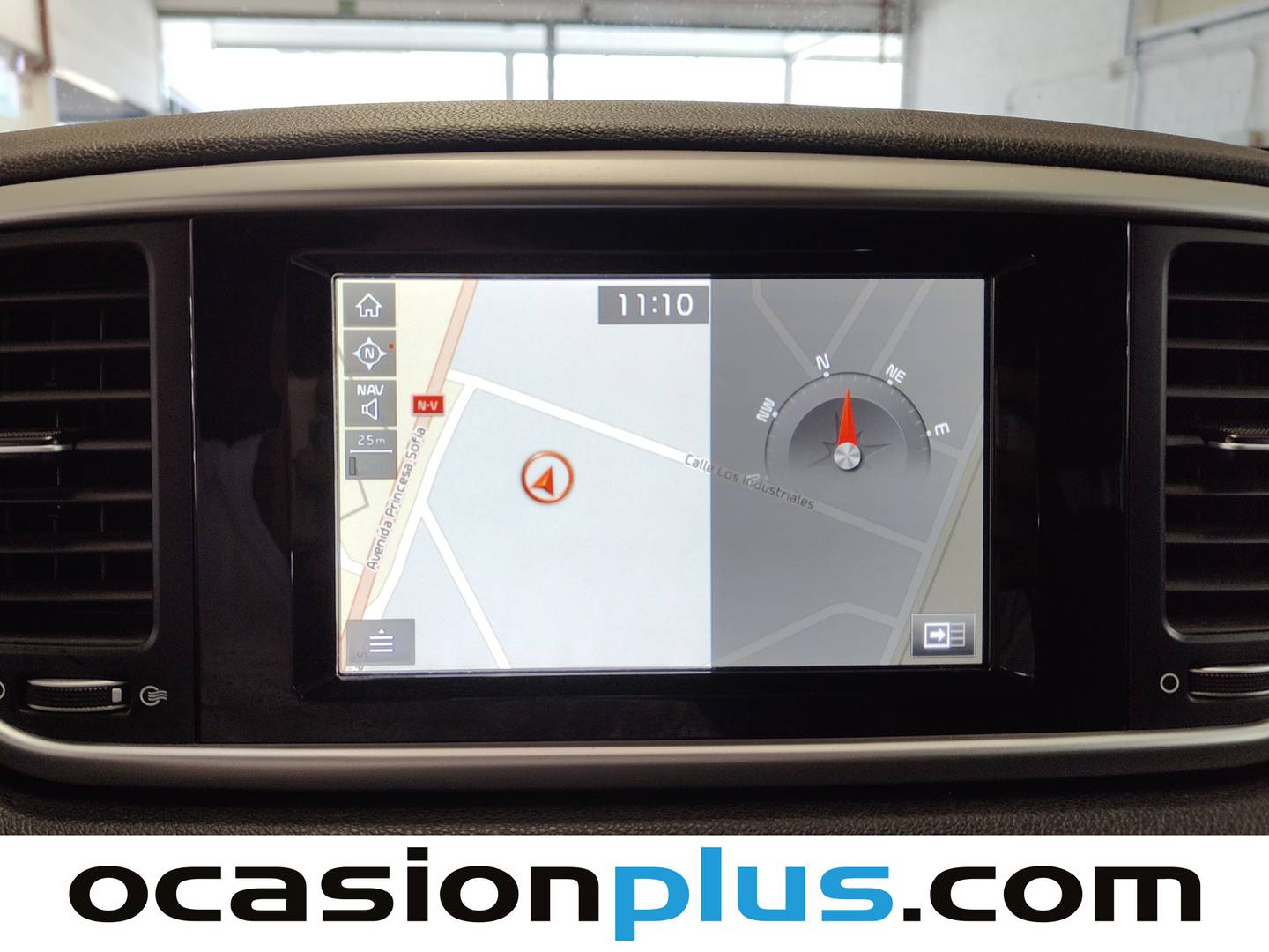 Extras y acabados del KIA Sportage KIA Sportage 1.6 CRDi Business 4x2 (136 CV)