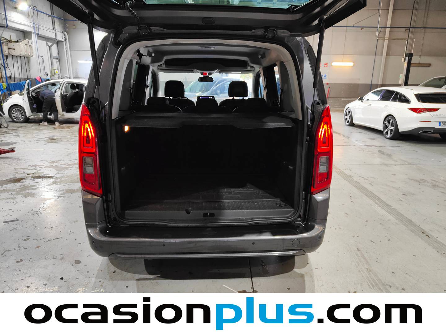 Foto Toyota Proace City Verso Toyota Proace City Verso 1.5D (130CV) Family Active L1