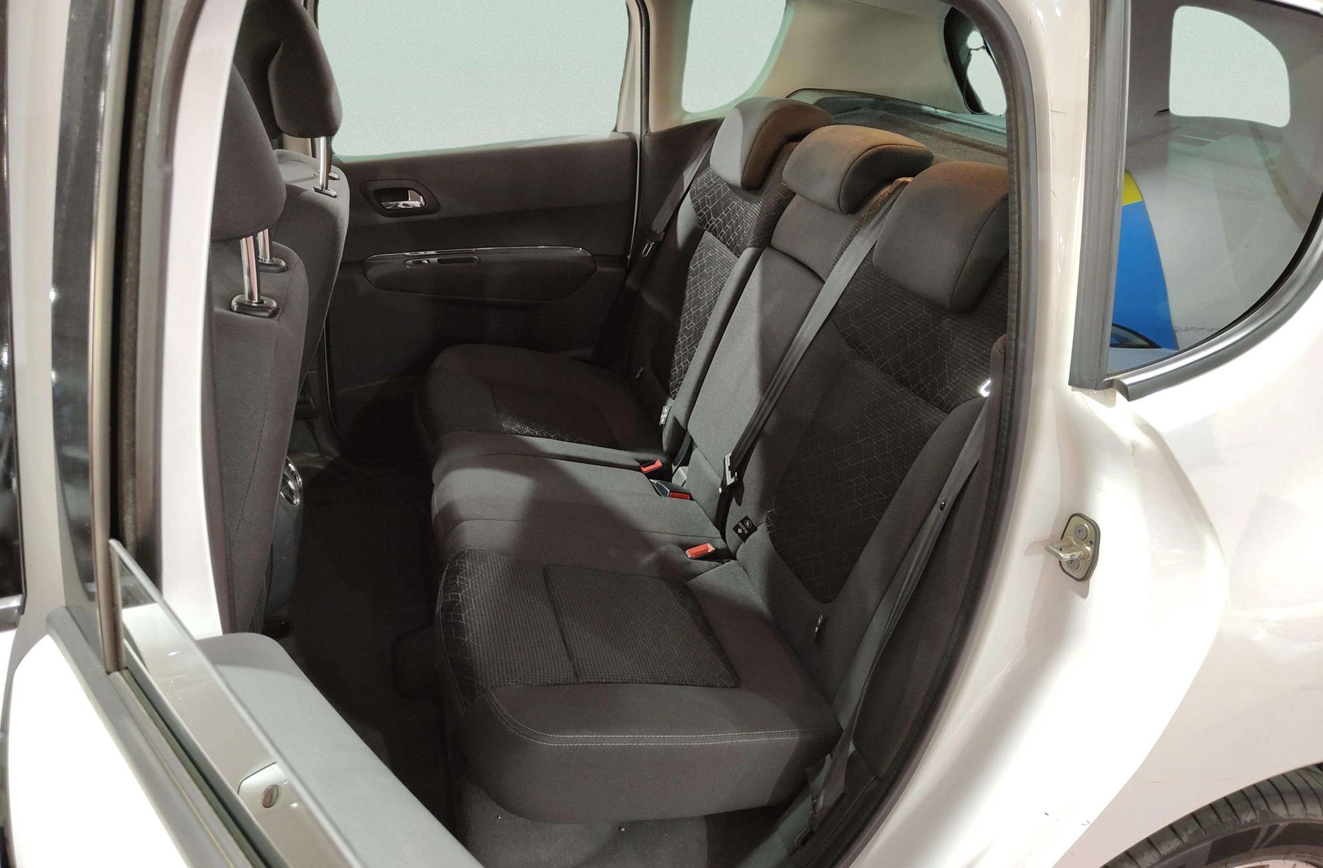 Peugeot 3008 1.2 PureTech Style - foto 9