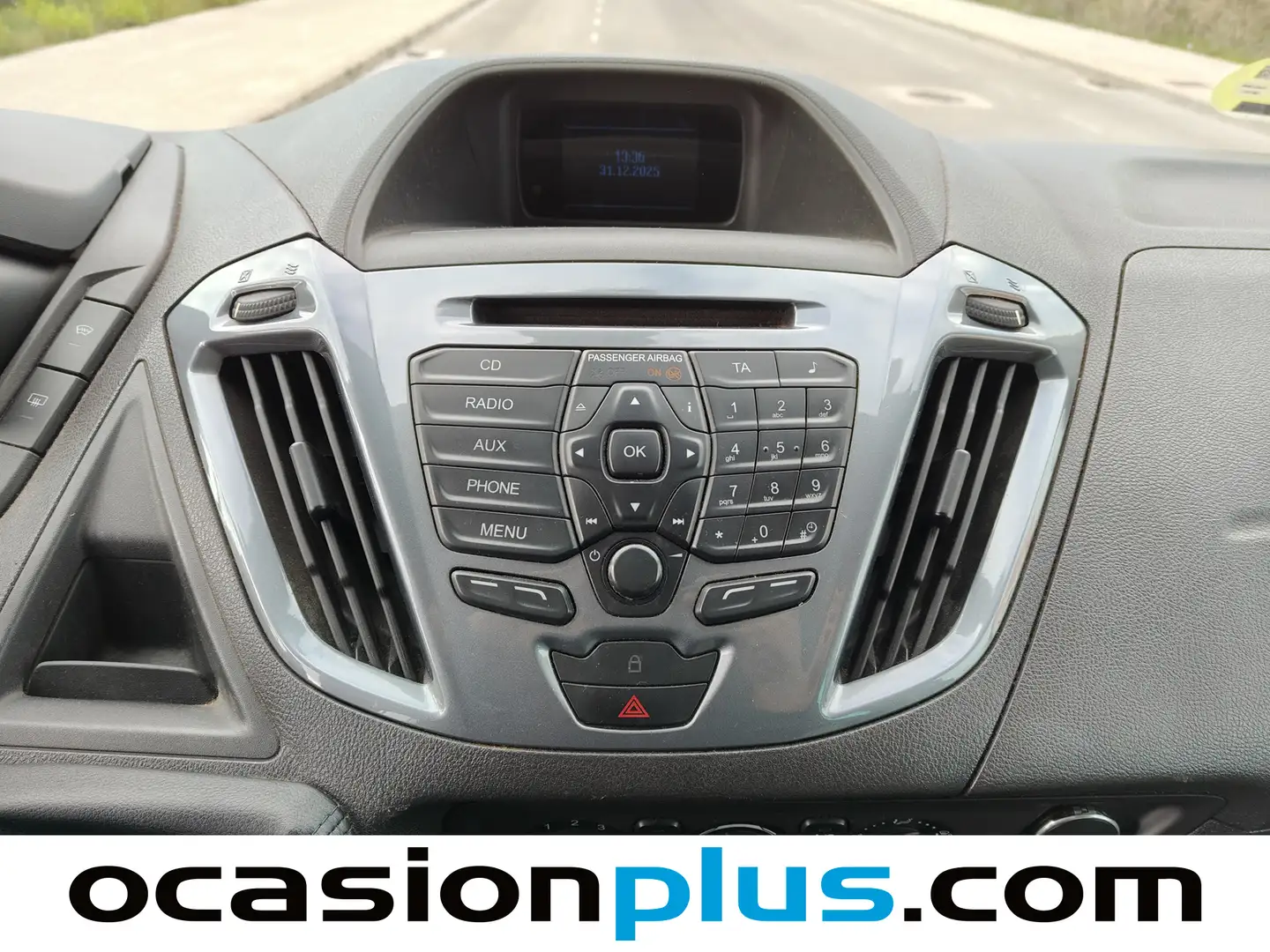 Foto Ford Tourneo Custom Ford Tourneo Custom 2.2 TDCI 300 Titanium L2 (155 CV) 8 PLAZAS