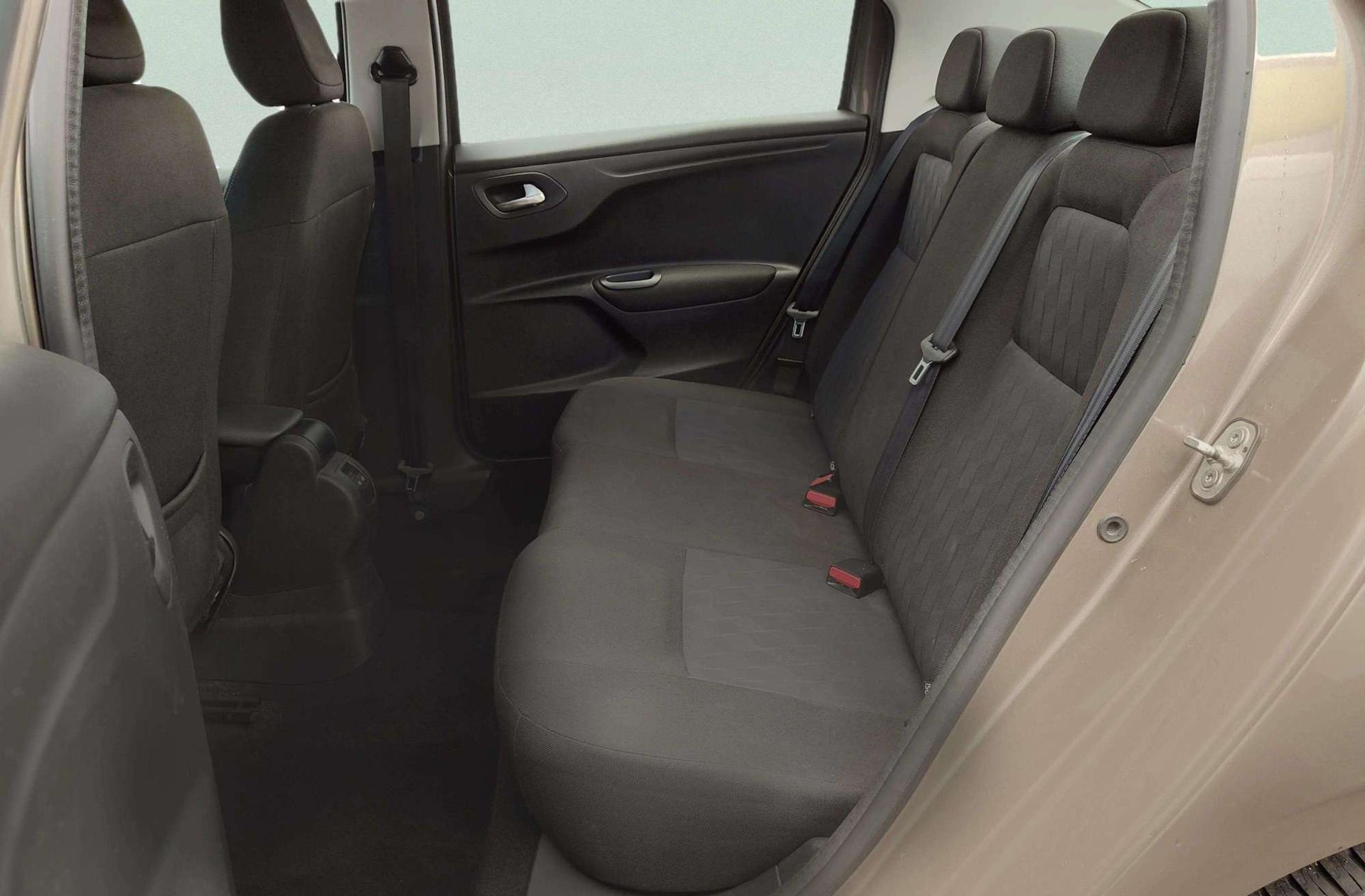 Citroën C-Elysée PureTech 82 Shine - foto 12
