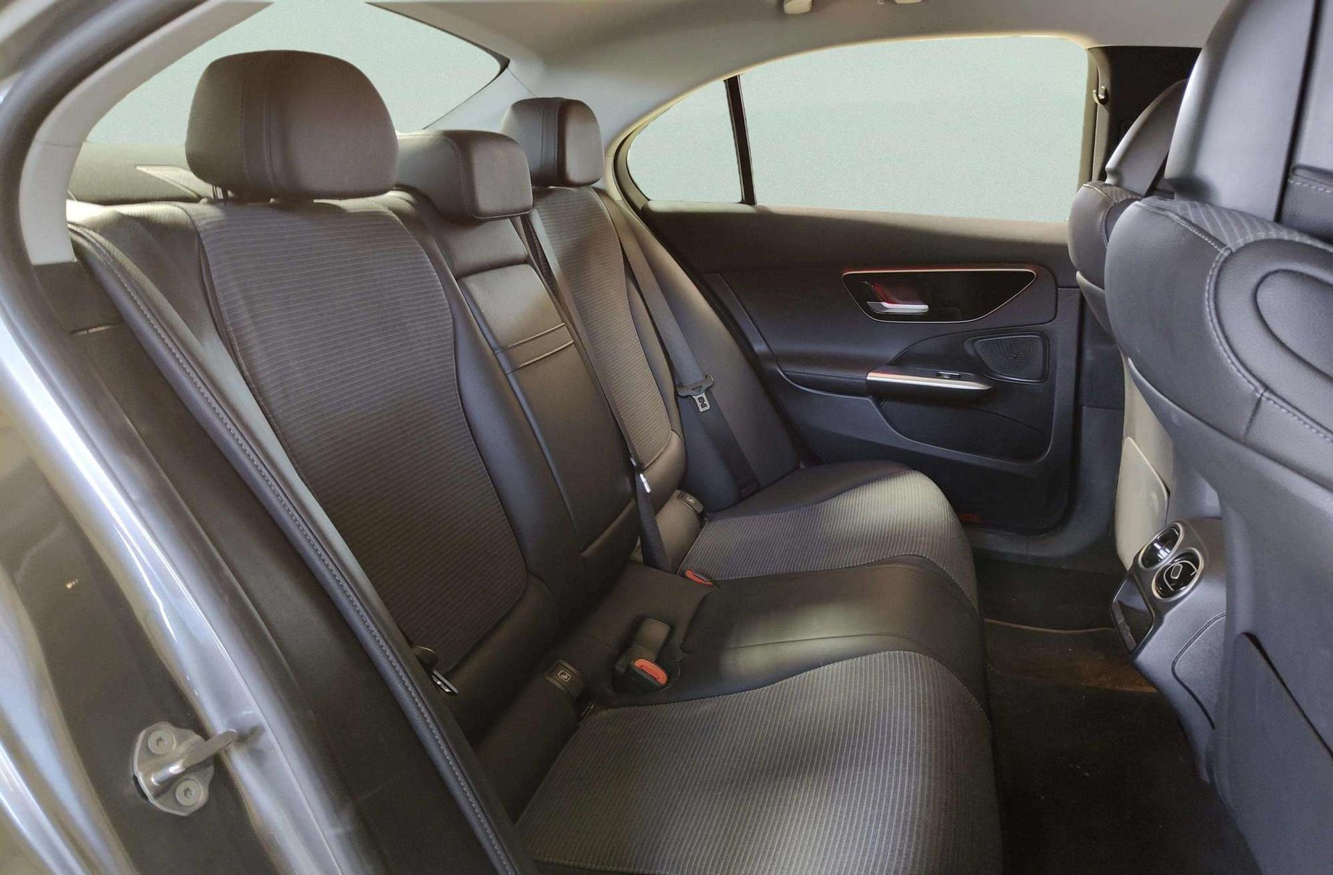 Mercedes-Benz Clase C 200 d - foto 16