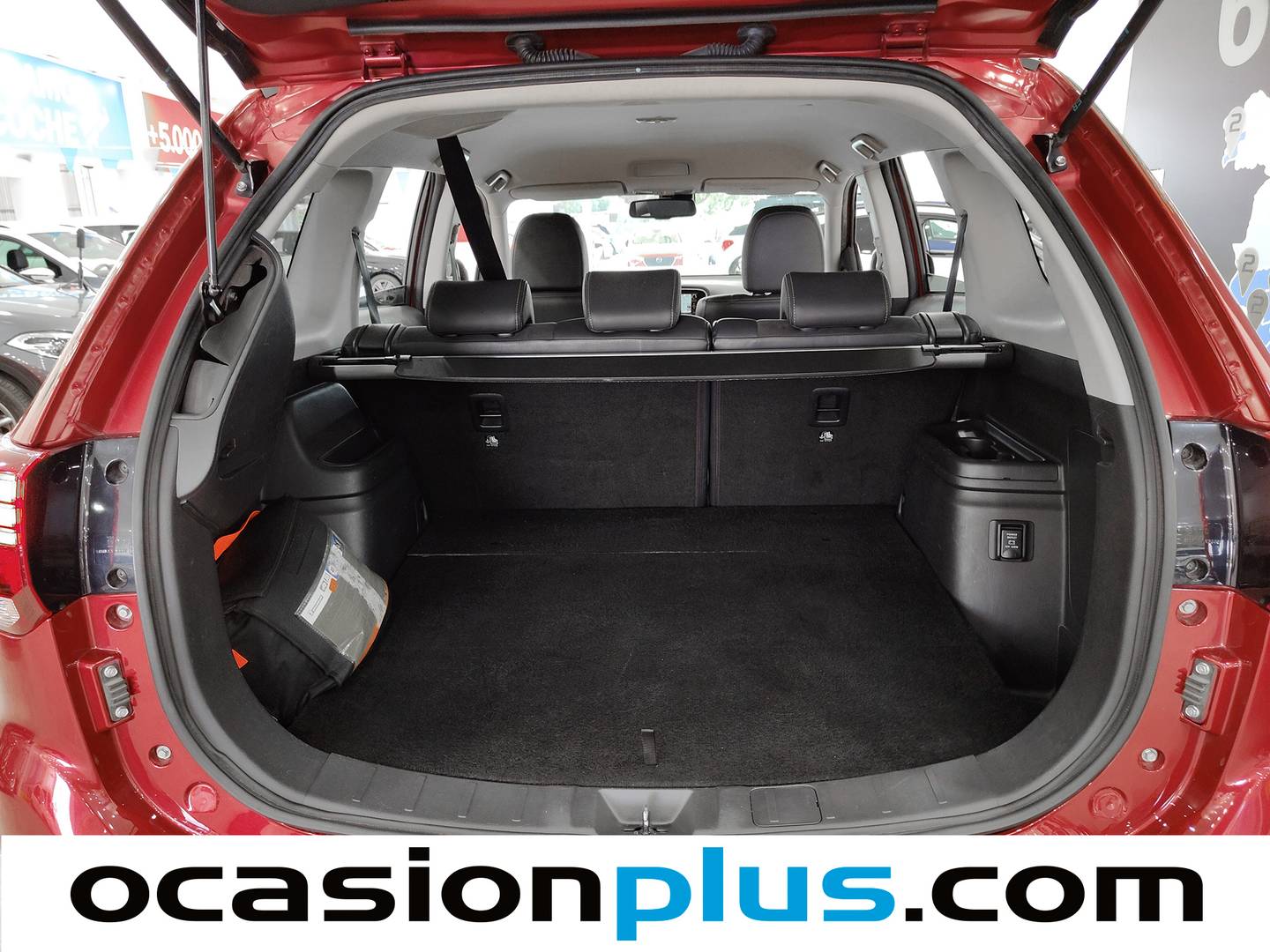 Foto Mitsubishi Outlander Mitsubishi Outlander 2.0 PHEV Kaiteki 4WD Auto  (203 CV)