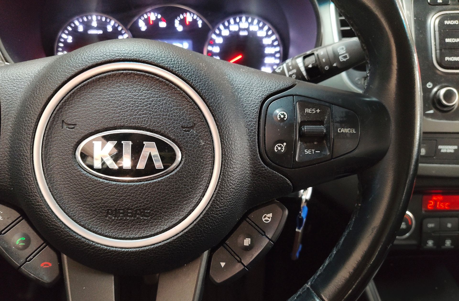 Kia Carens 1.6 GDi Concept - foto 27