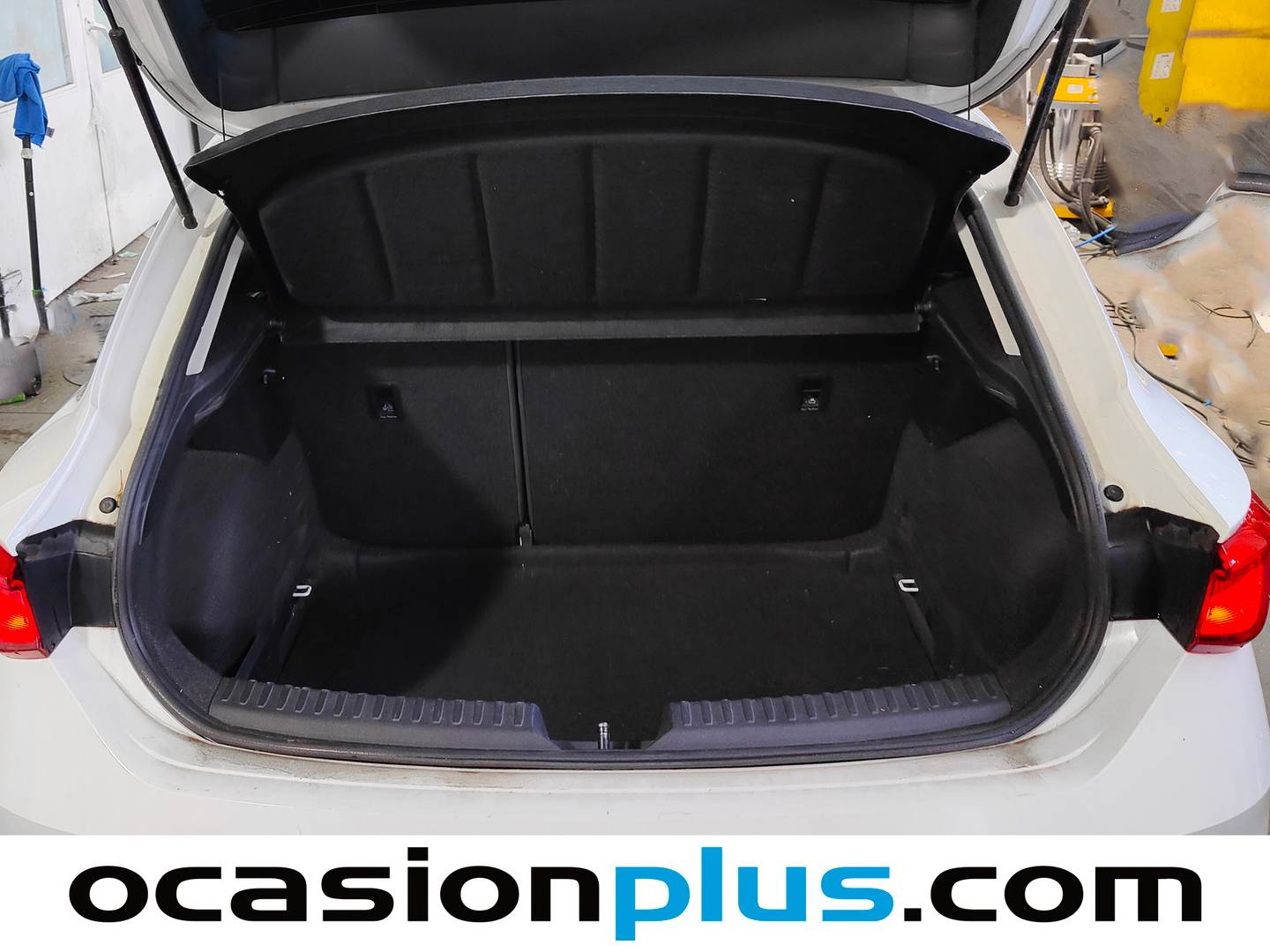 Fotos maletero Seat León Seat León 2.0 TDI S&S Style Go (115 CV)