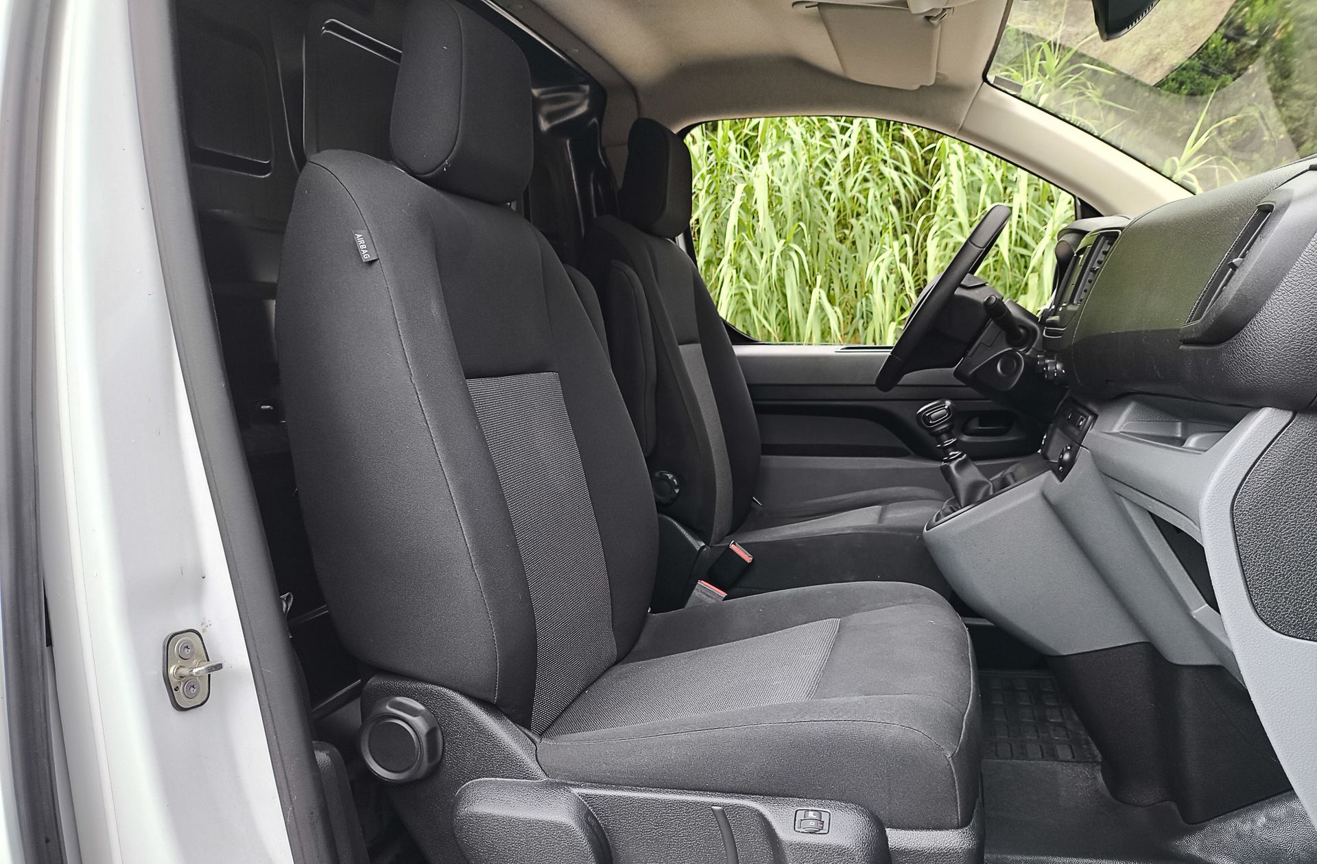 Peugeot Expert Furgon BlueHDi 100 Premium Long 2 plazas - foto 15