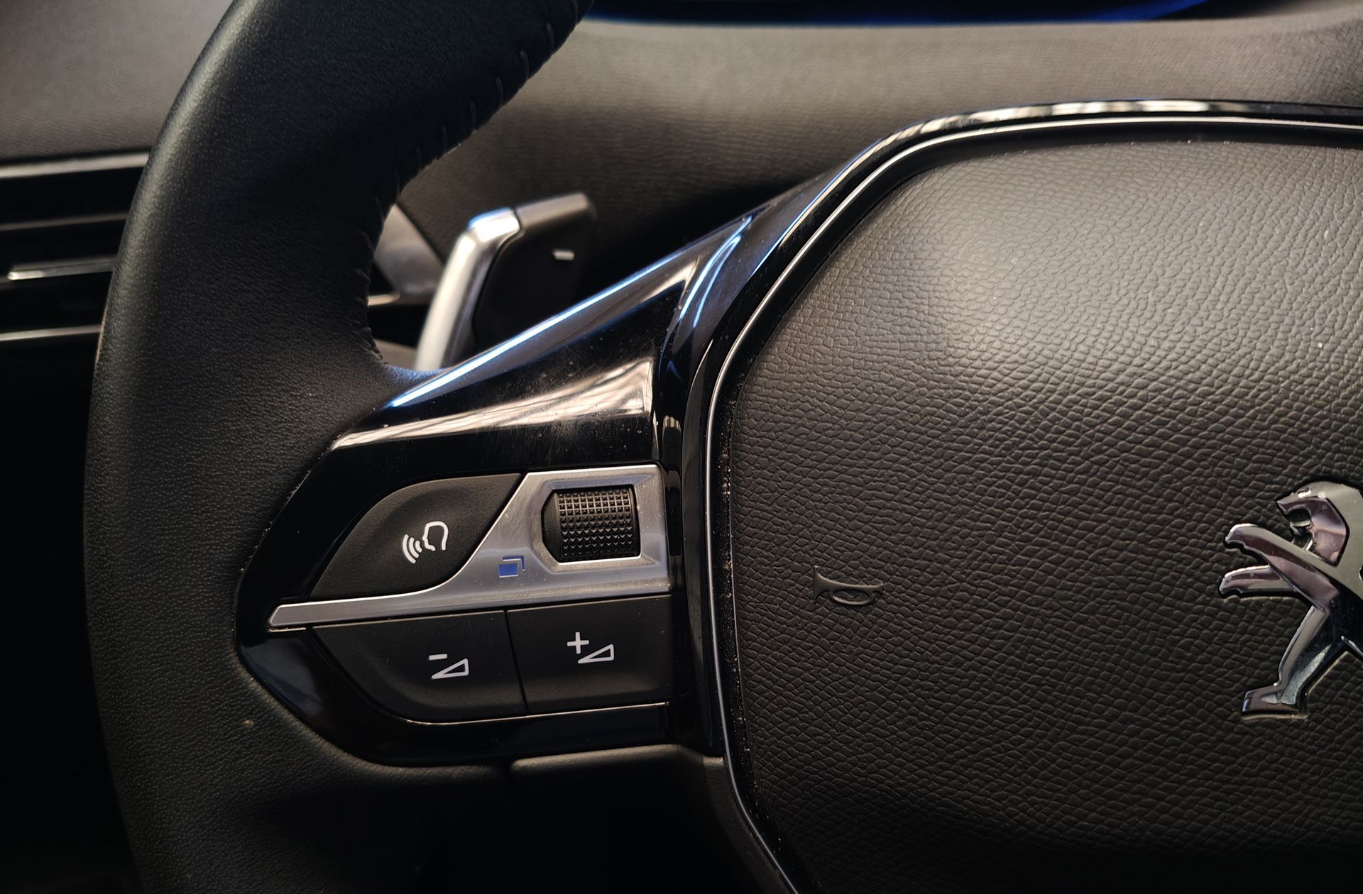 Peugeot 3008 BlueHDi 130 Active Pack EAT8 - foto 31