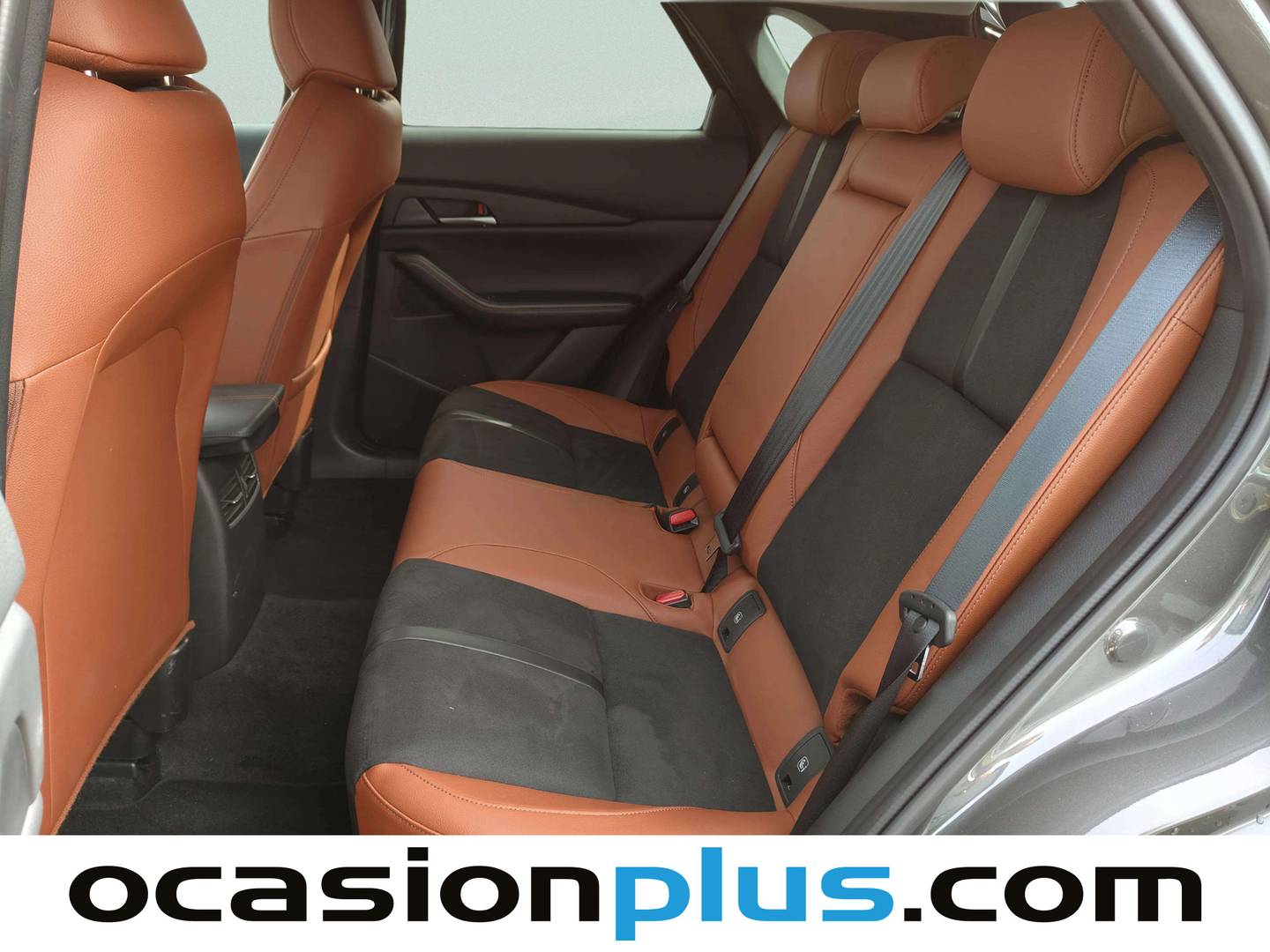 Foto asientos traseros Mazda CX-30 Mazda CX-30 e-SKYACTIV X MHEV Nagisa AT (186 CV)
