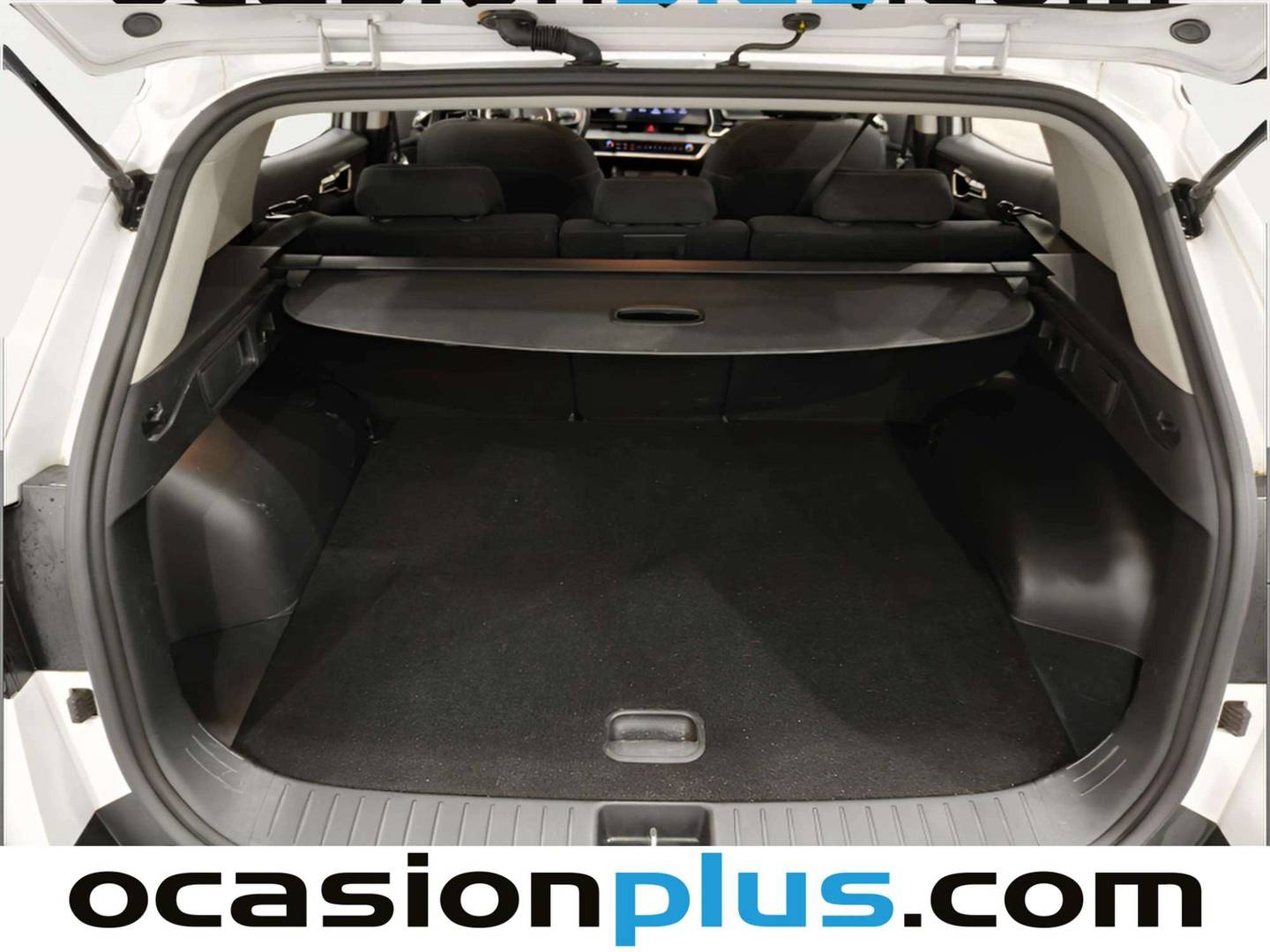 Fotos maletero KIA Sportage KIA Sportage 1.6 CRDi MHEV Business 4x2 (136 CV)