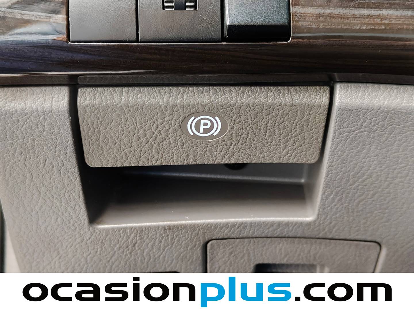 Acabados SsangYong Rodius SsangYong Rodius D22T Limited Auto (178 CV) 7 Plazas