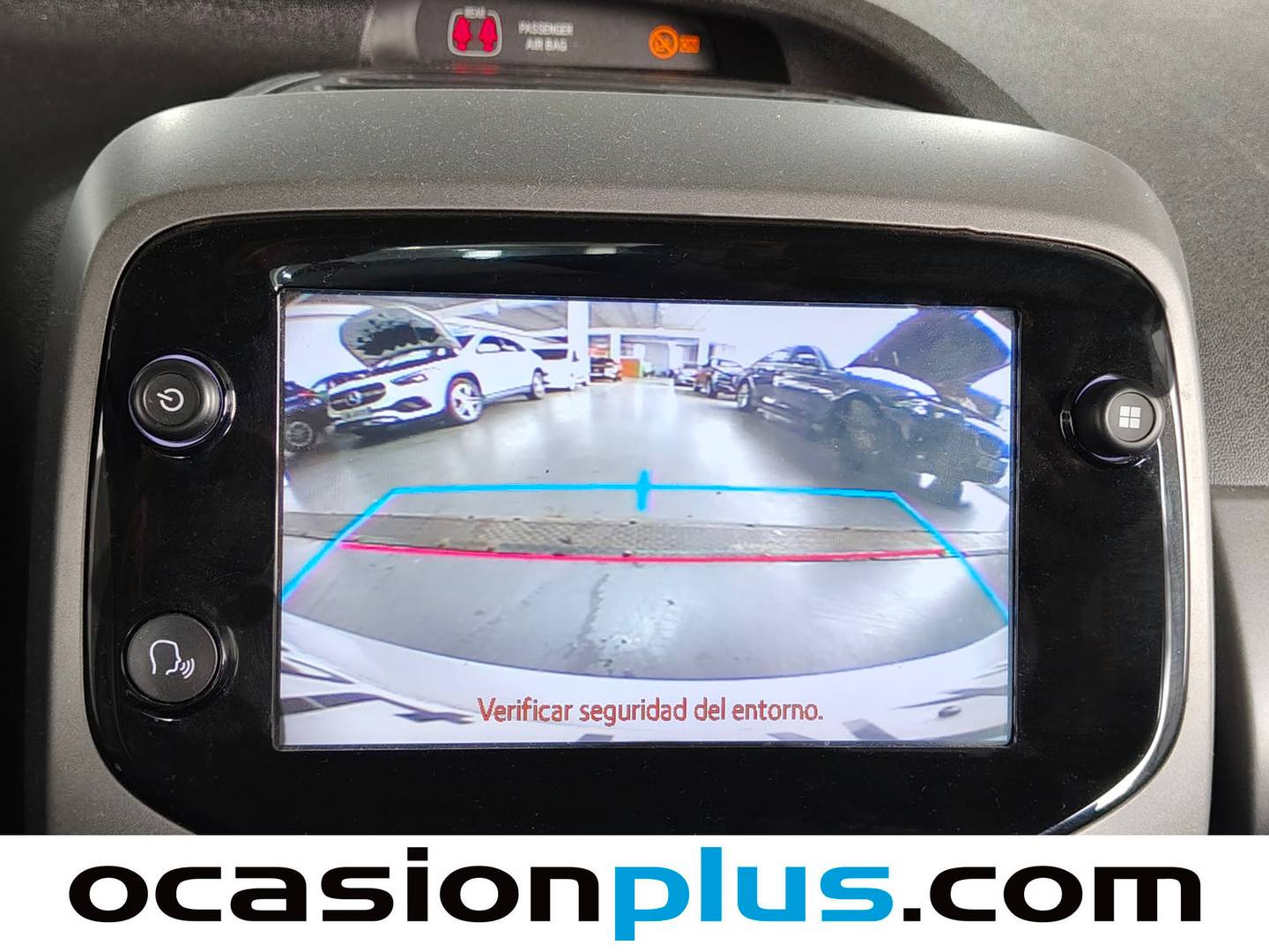 Equipamiento del Toyota Aygo Toyota Aygo 1.0 70 x-play (72 CV)