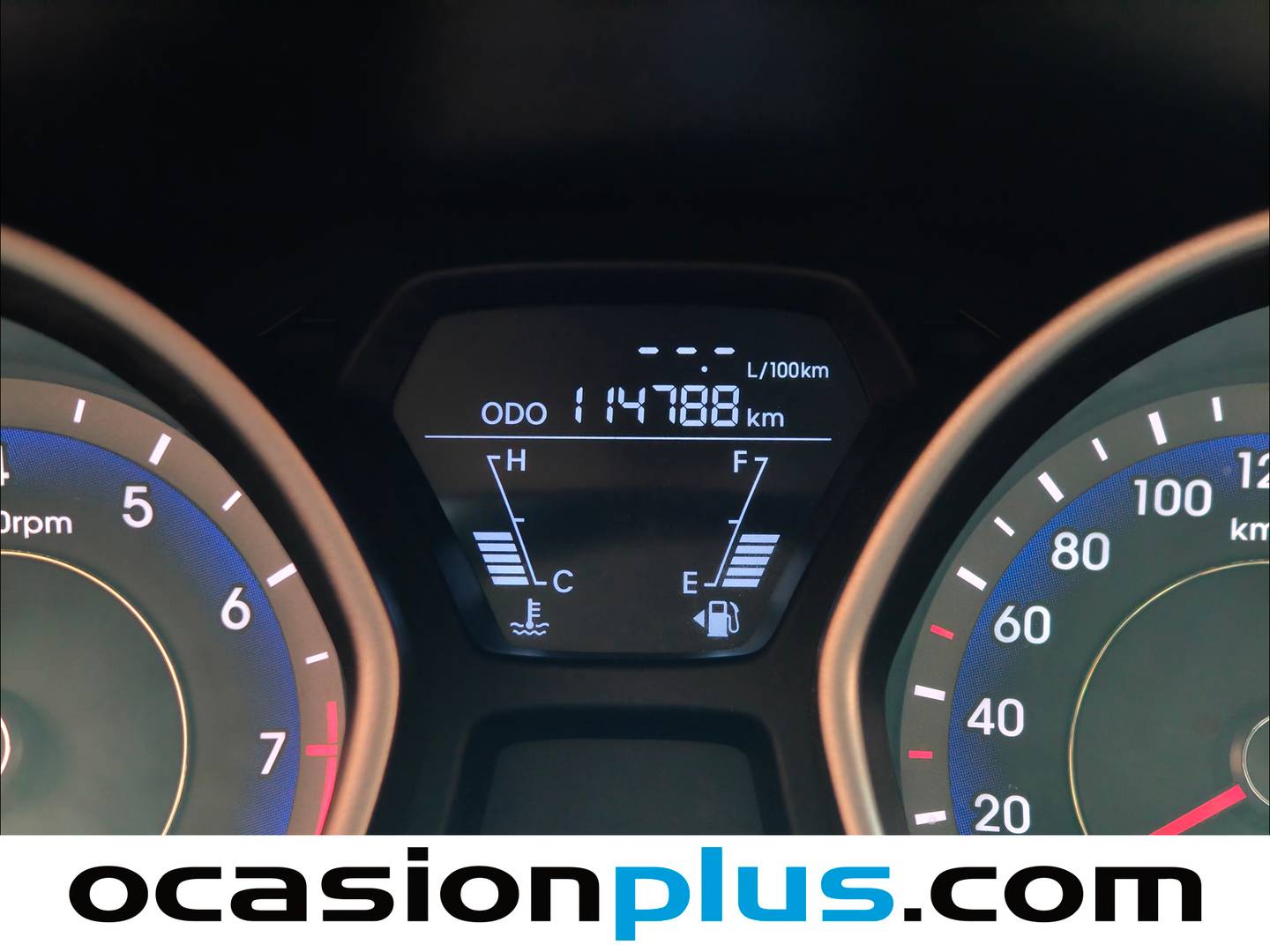 Hyundai Elantra Hyundai Elantra 1.6 MPI GLS Tecno (132 CV) seminuevo