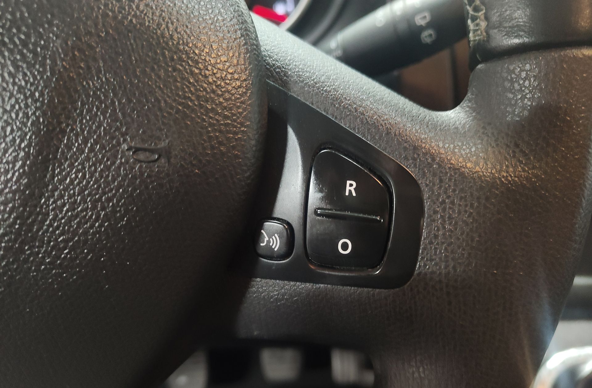 Opel Vivaro Combi 1.6 CDTI L2 2.9t Plus-6 - foto 32