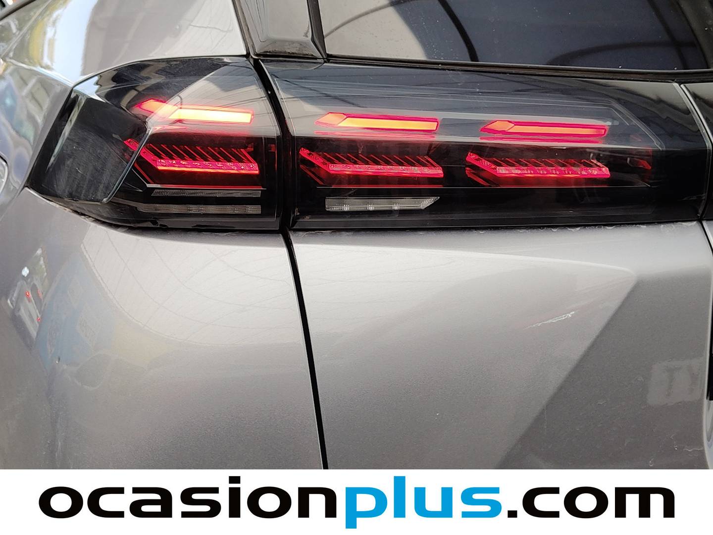 Paquetes del Peugeot 2008 Peugeot 2008 Allure Hybrid eDCS6 (145 CV)