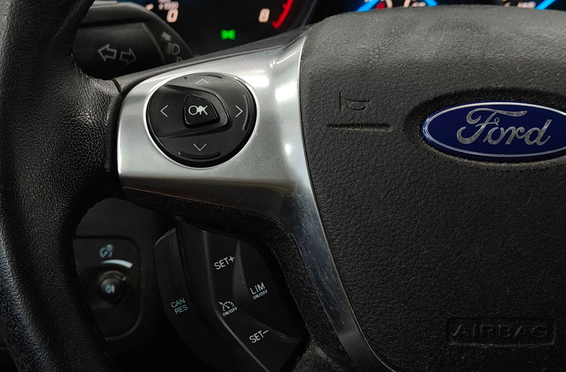 Ford Kuga 1.6 EcoBoost 4x2 Trend - foto 20