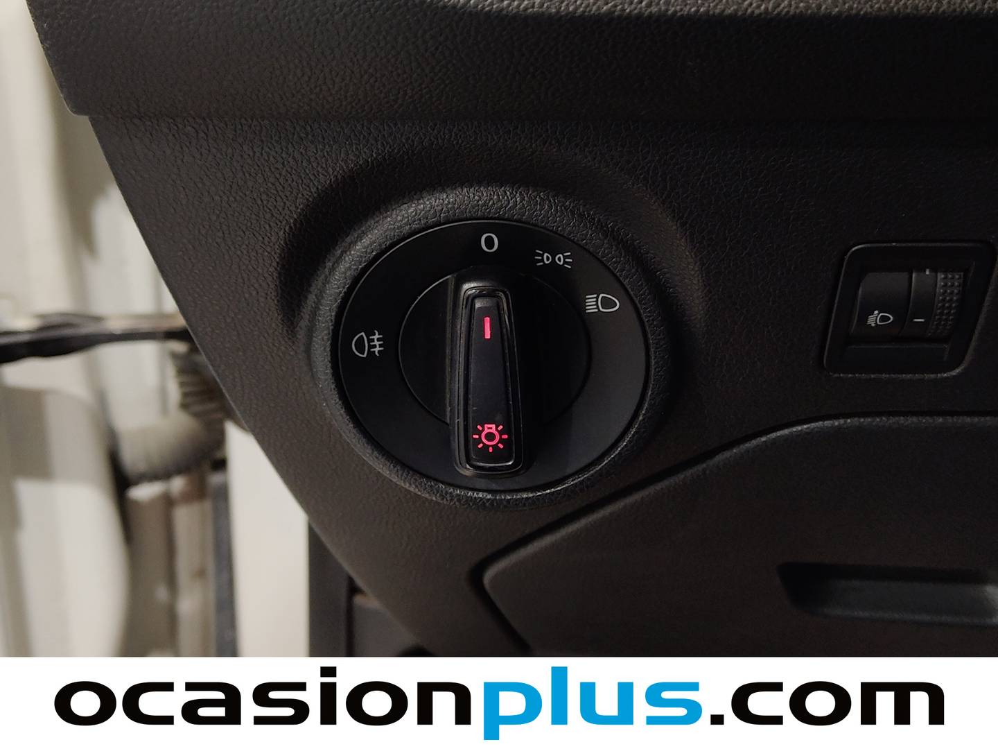 Accesorios del Seat León Seat León 1.6 TDI S&S Ecomotive Reference (110 CV)