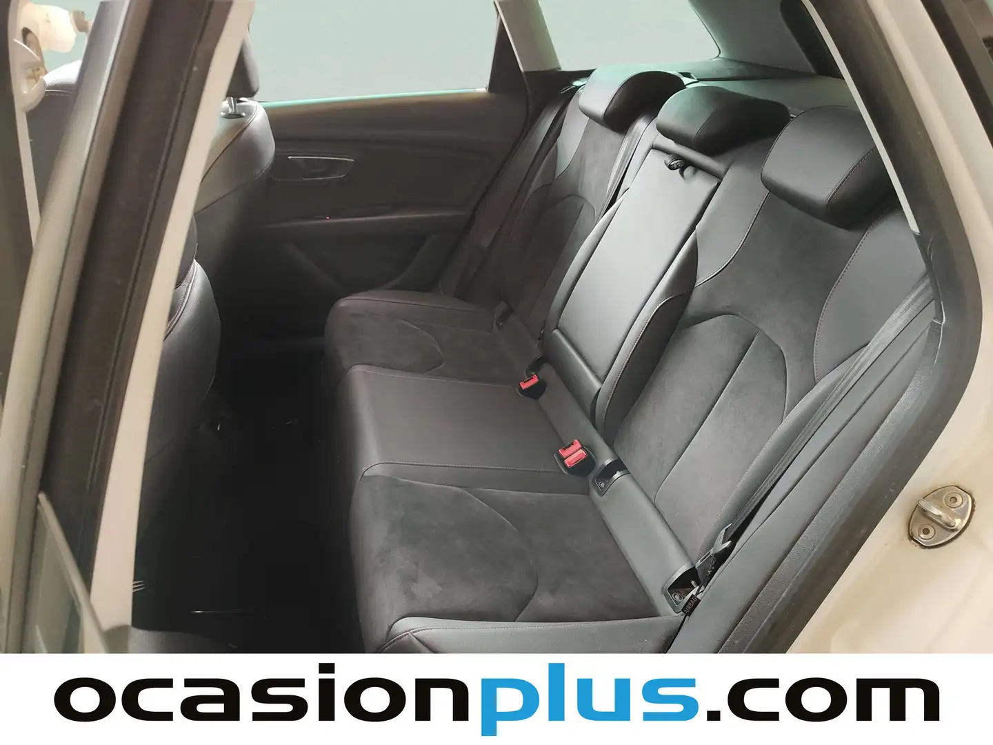 Foto Seat León SEAT León ST ST 2.0 TDI S&S FR Advanced DSG (184 CV)