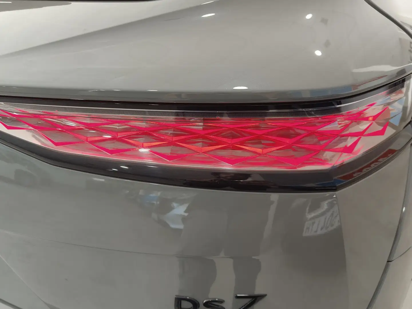 Foto DS DS 7 DS DS7 Crossback BlueHDi 130 Performance Line Auto (130 CV)