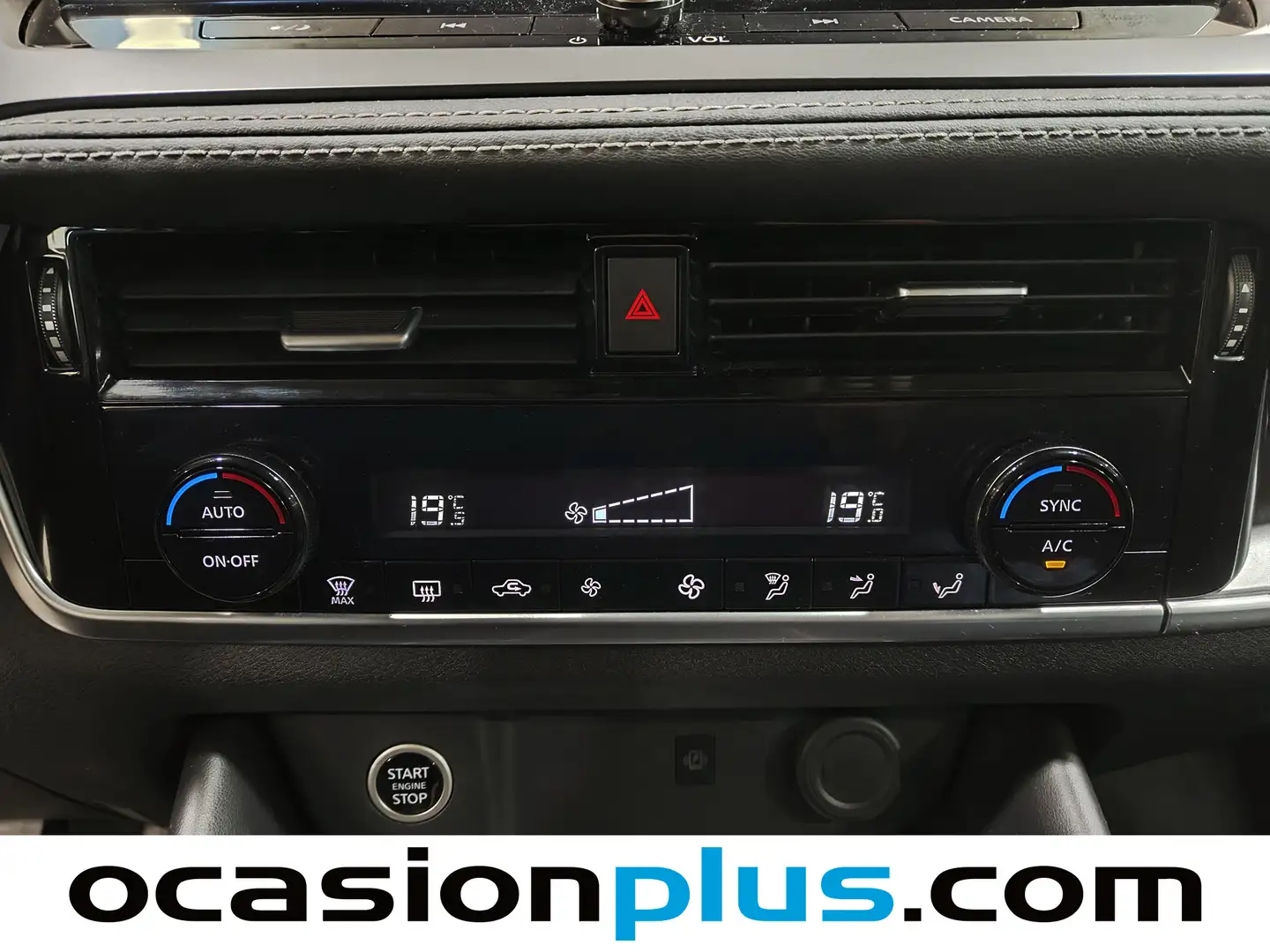 Foto Nissan QASHQAI Nissan Qashqai DIG-T 140 N-Connecta (140 CV)