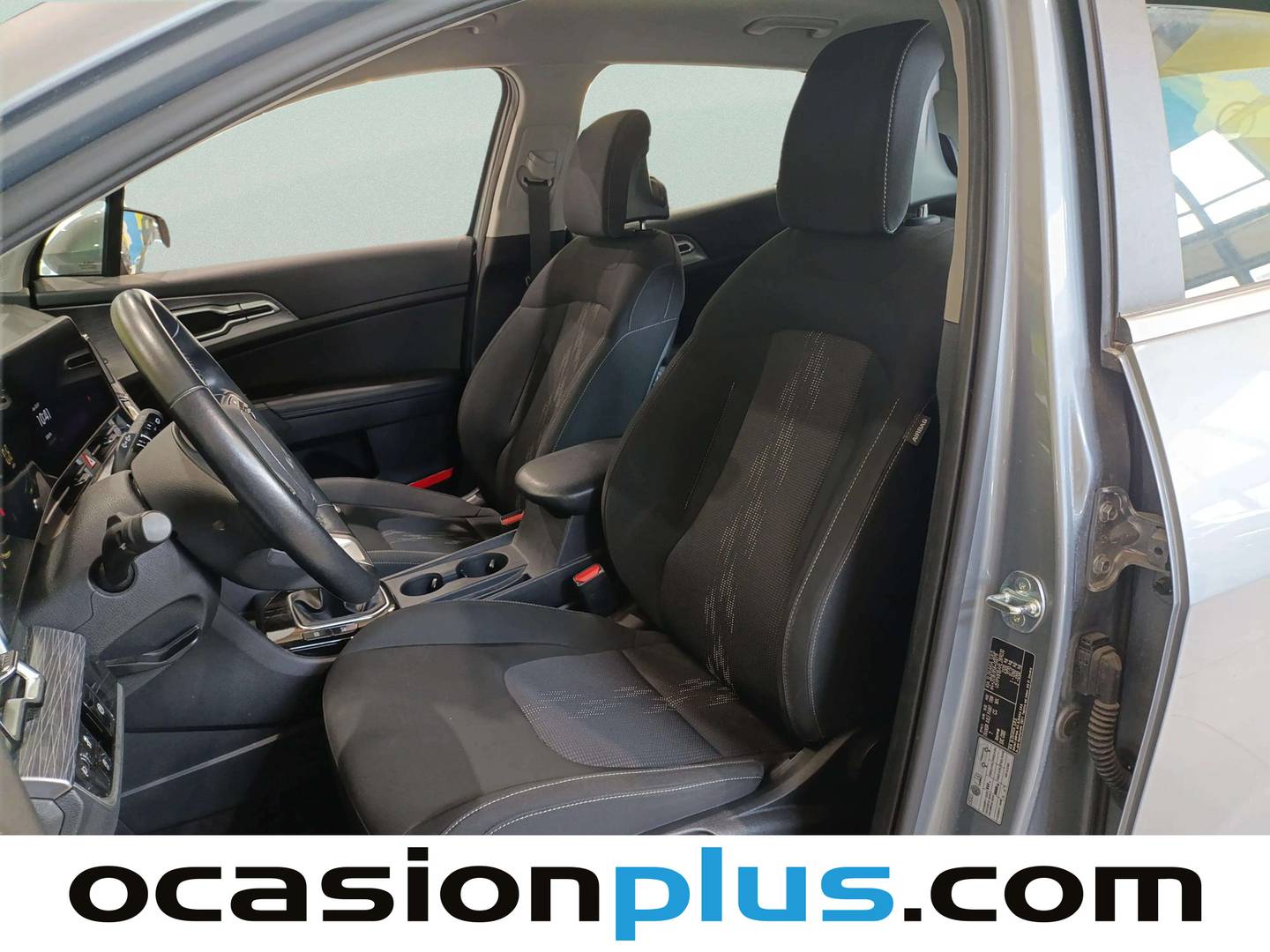 Foto asientos delanteros KIA Sportage KIA Sportage 1.6 T-GDi MHEV Drive 4x2 (150 CV)