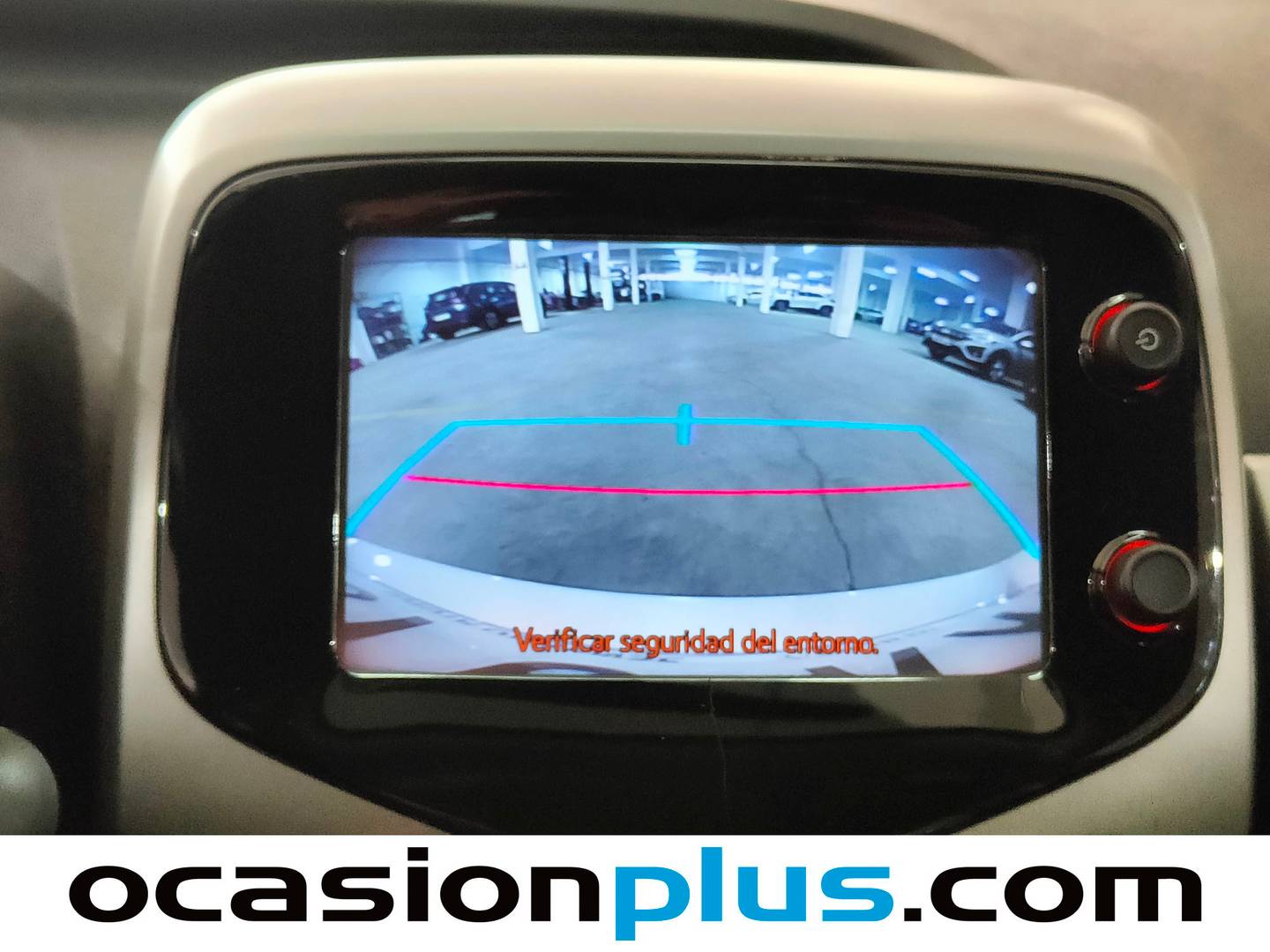 Extras y acabados del Toyota Aygo Toyota Aygo 1.0 70 x-play (69 CV)