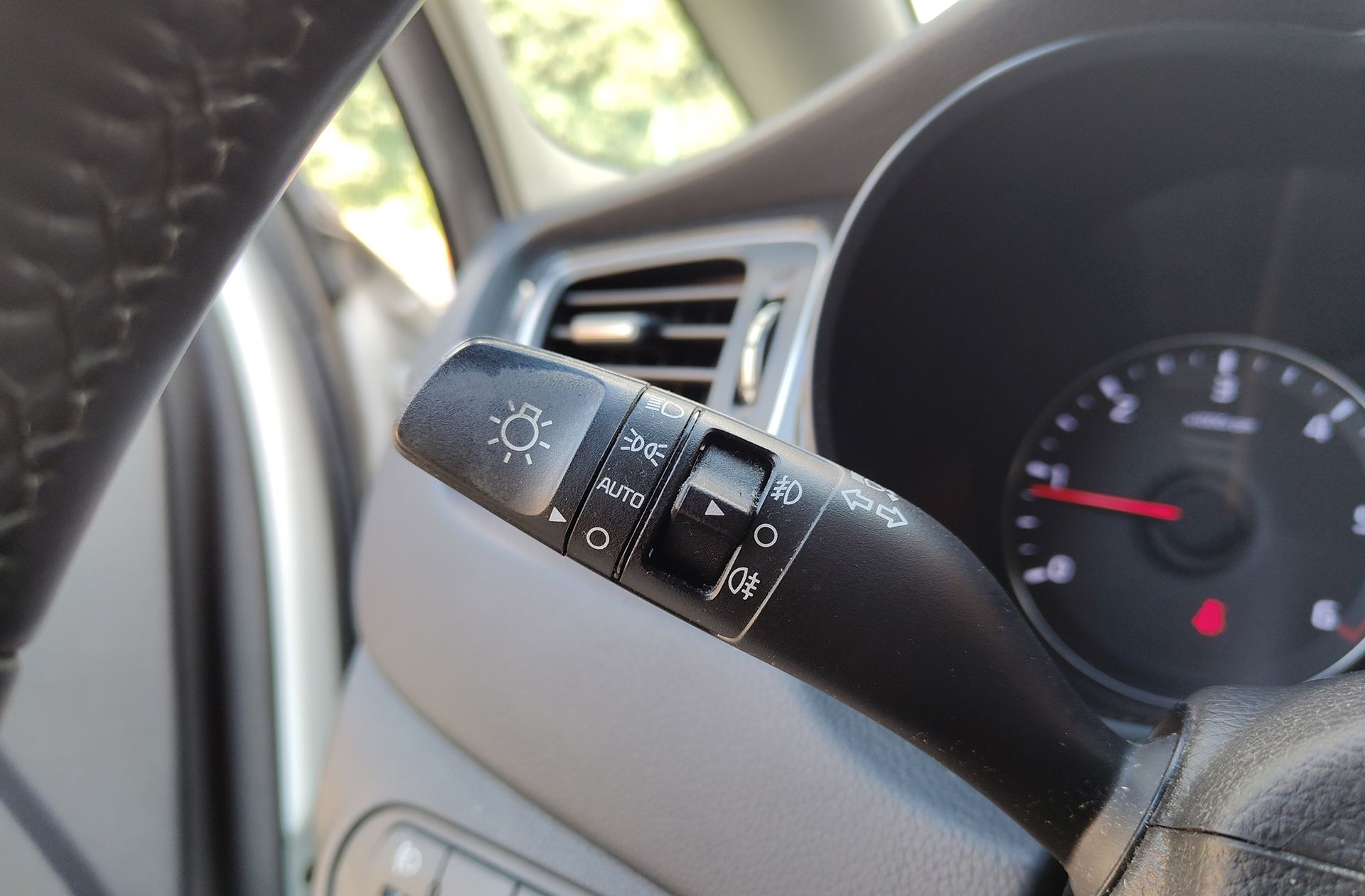 Kia Carens 1.7 CRDi VGT Eco-Dynamic Drive - foto 20