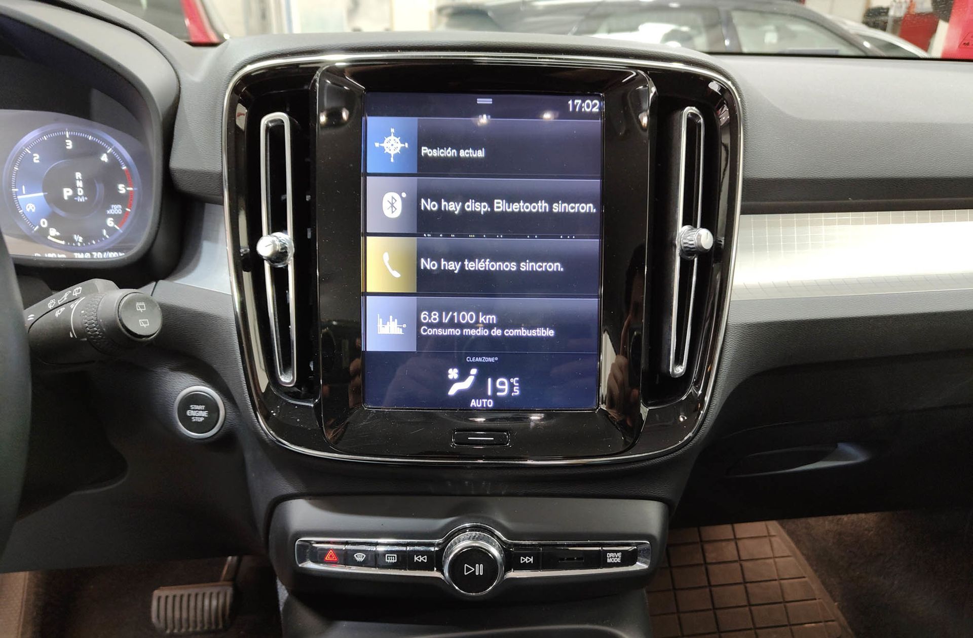 Volvo XC40 D3 Business Plus - foto 34