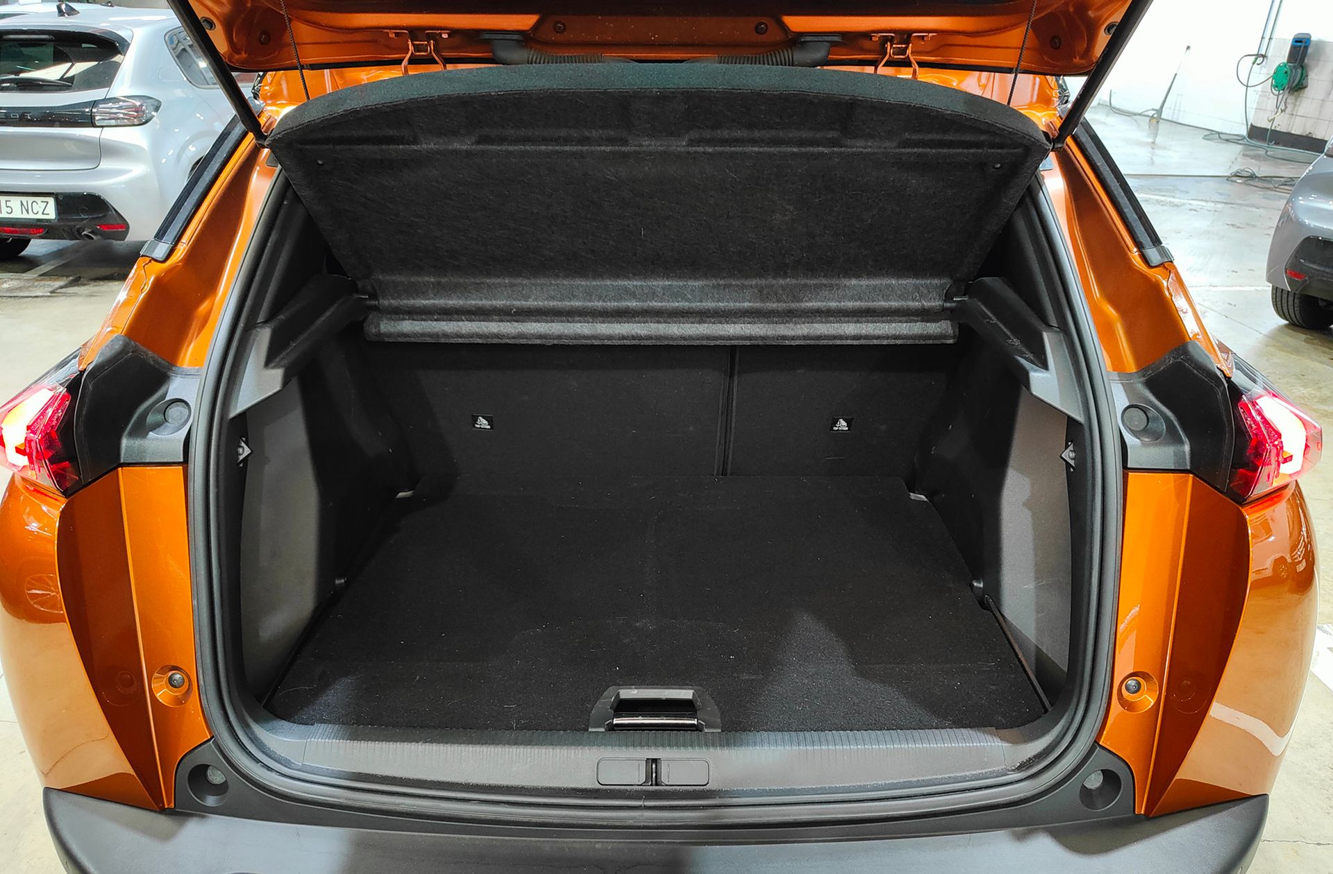 Peugeot 2008 PureTech 130 GT Line EAT8 - foto 19