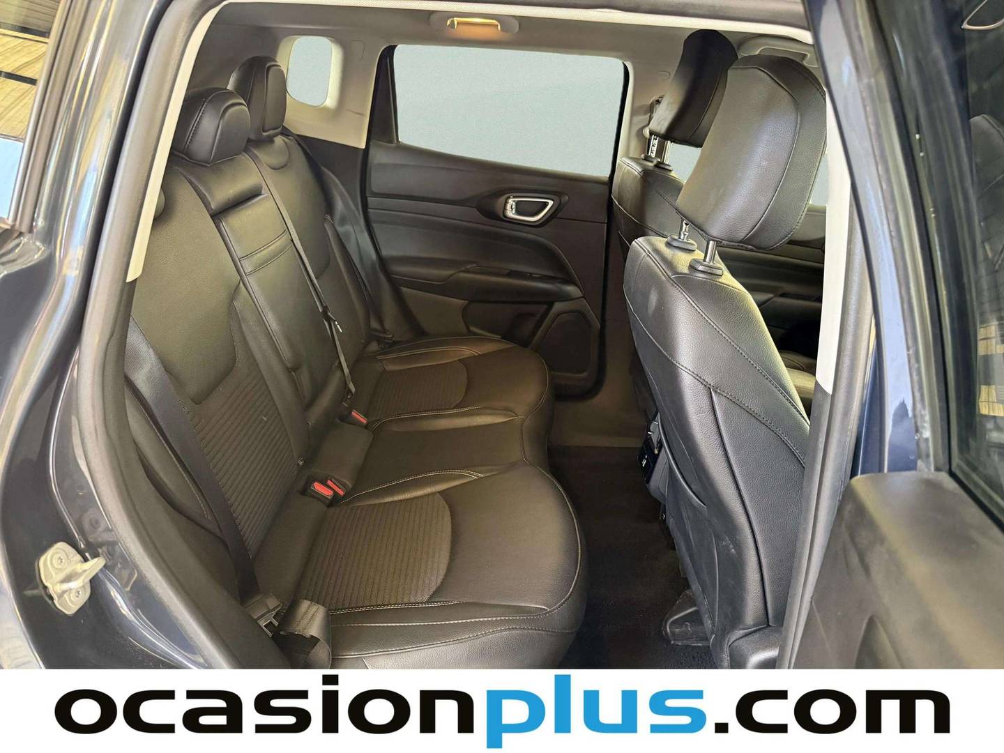 Foto asientos traseros Jeep Compass Jeep Compass 1.5 MHEV Night Eagle DCT (130 CV)