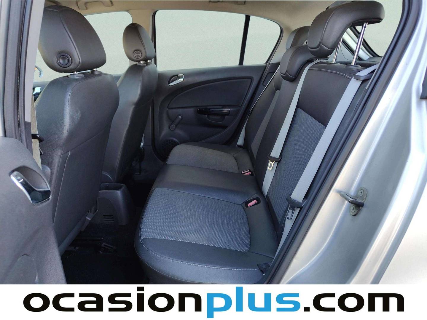 Foto asientos traseros Opel Corsa Opel Corsa 1.4 Cosmo (90 CV)