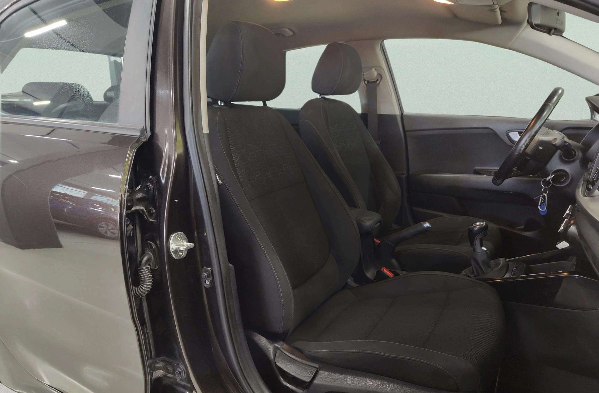 Kia Rio 1.0 T-GDi Drive - foto 19