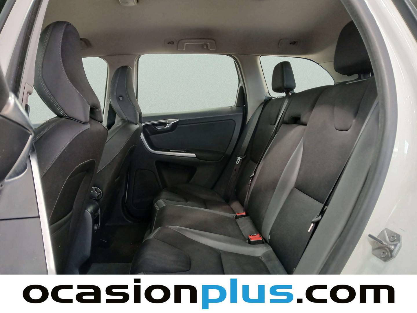 Foto asientos traseros Volvo XC60 Volvo XC60 D3 Momentum (136 CV)