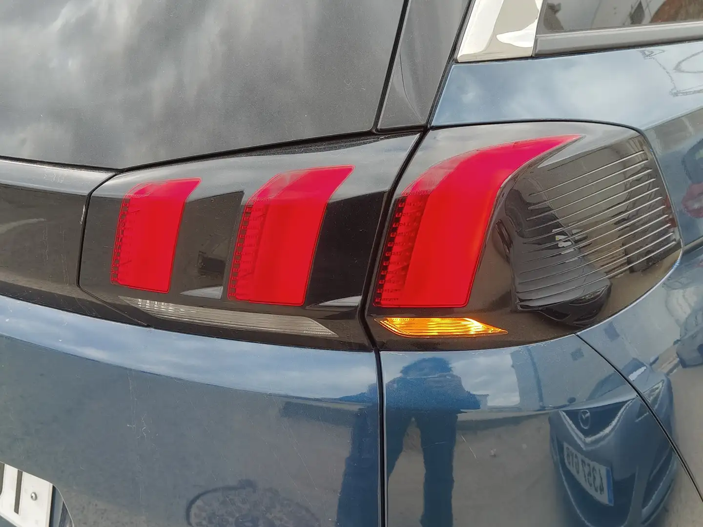 Foto Peugeot 5008 Peugeot 5008 PureTech 130 S&S Allure Pack EAT8 (130 CV) 7 Plazas