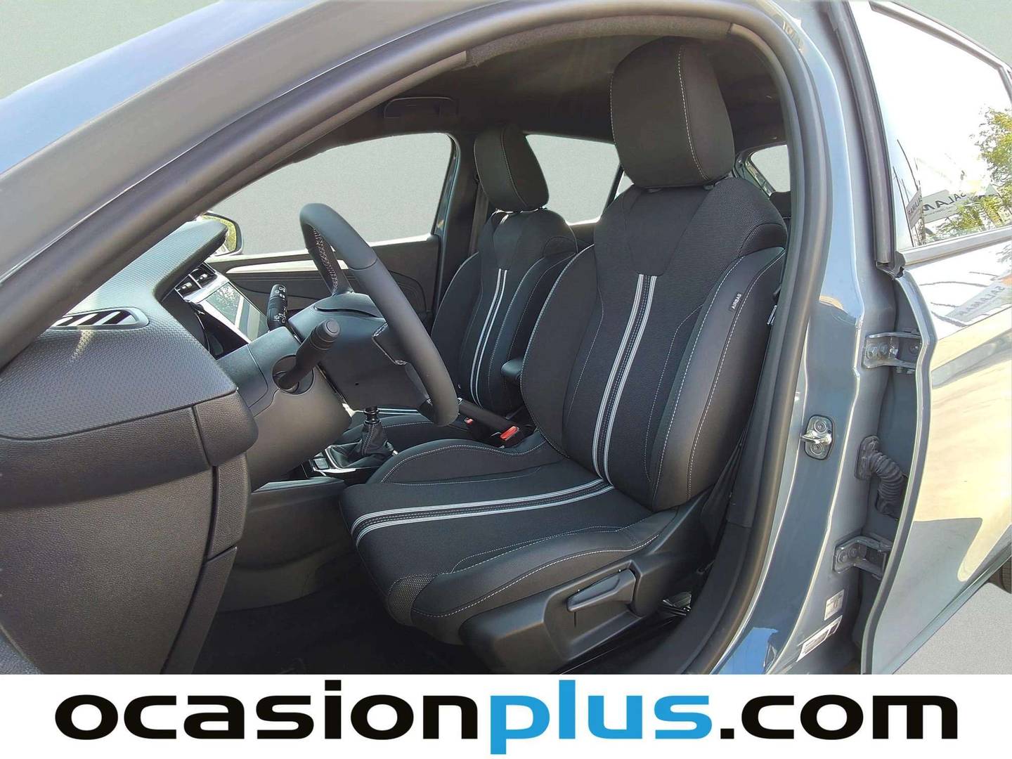 Foto asientos delanteros Opel Corsa Opel Corsa 1.2T XHL GS (100 CV)