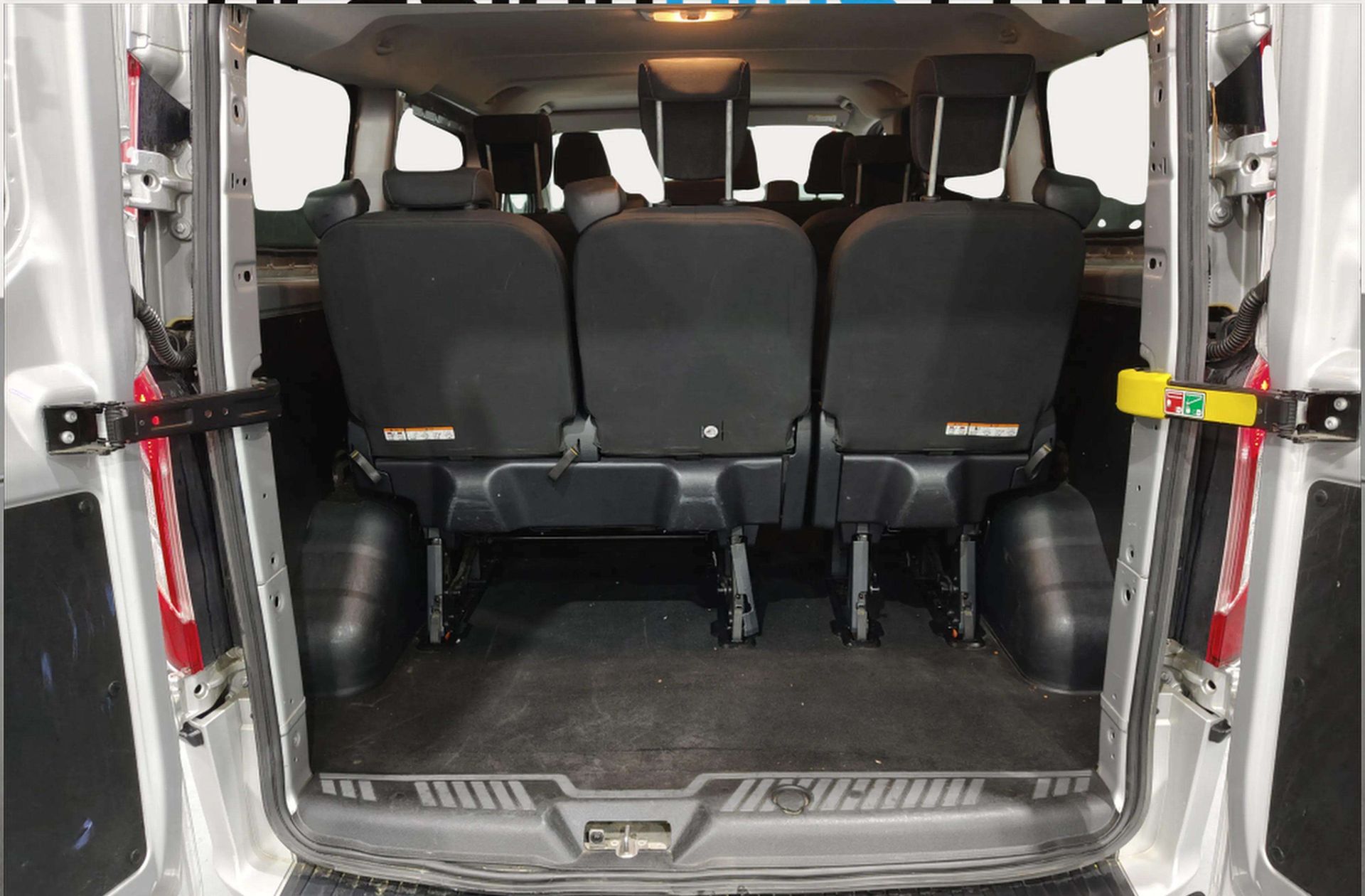 Ford Transit Custom Kombi 2.0 TDCi 320 L1 Trend 9 plazas - foto 14