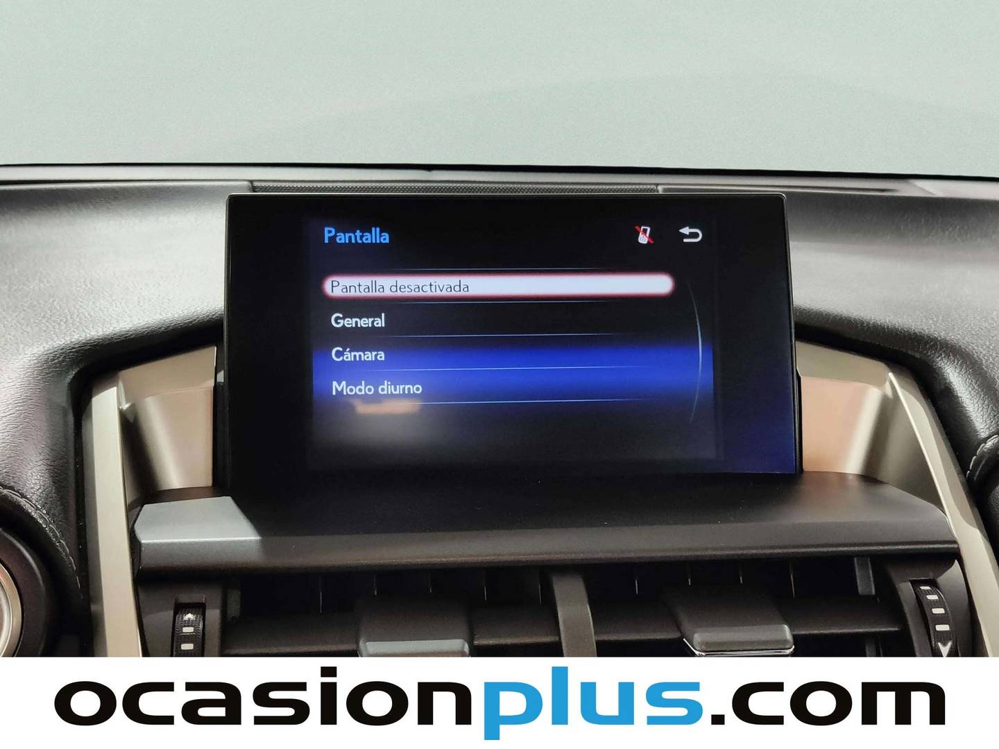 Foto Lexus NX Lexus NX 300h Corporate 2WD (197 CV)