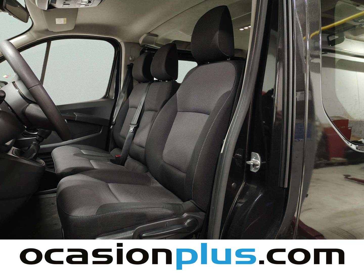 Foto asientos delanteros Nissan Primastar Nissan Primastar 2.0 dCi Acenta L2H1 1T (150 CV)