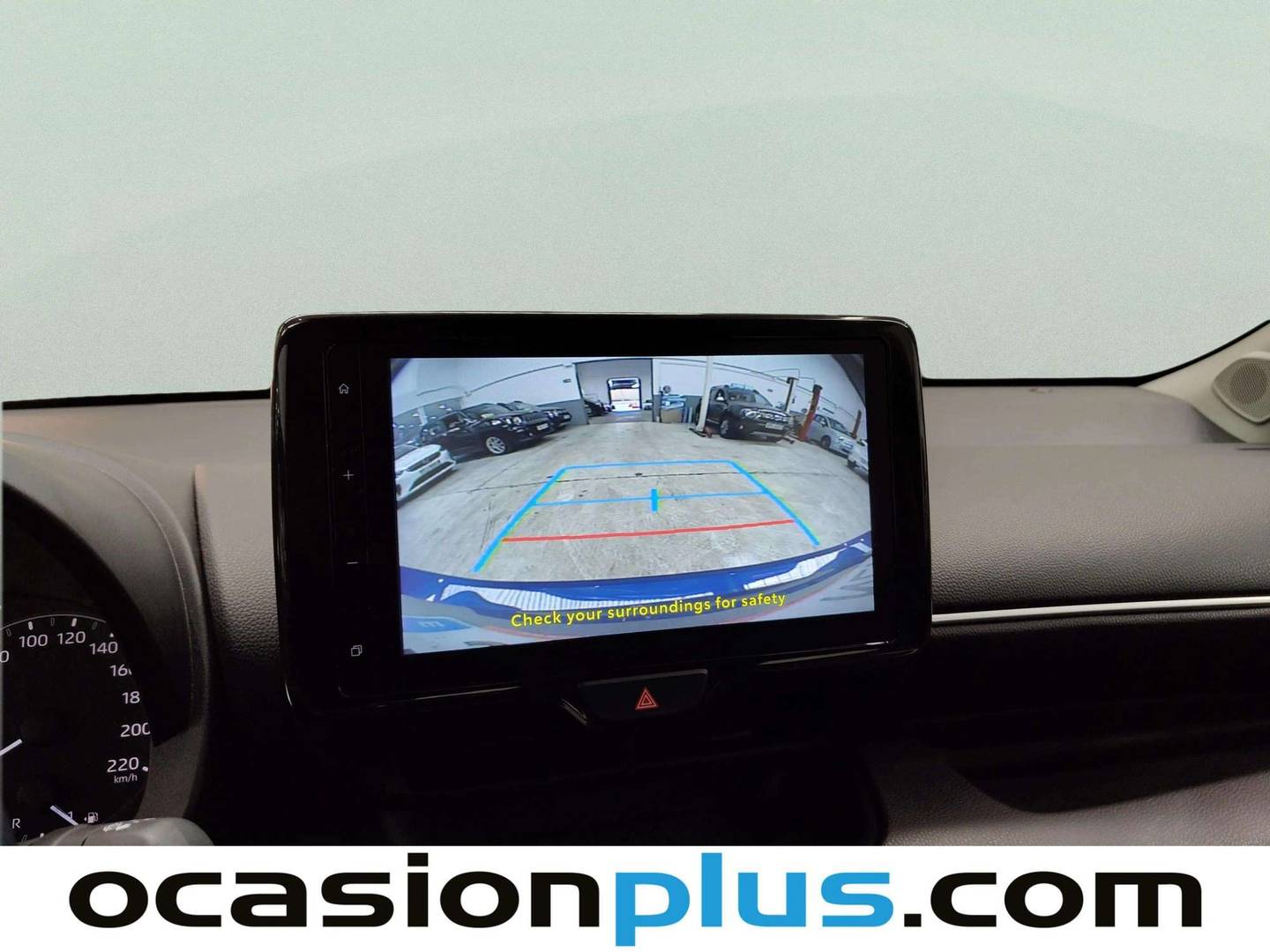 Equipamiento del Toyota Yaris Toyota Yaris 120H Active Plus (116 CV)