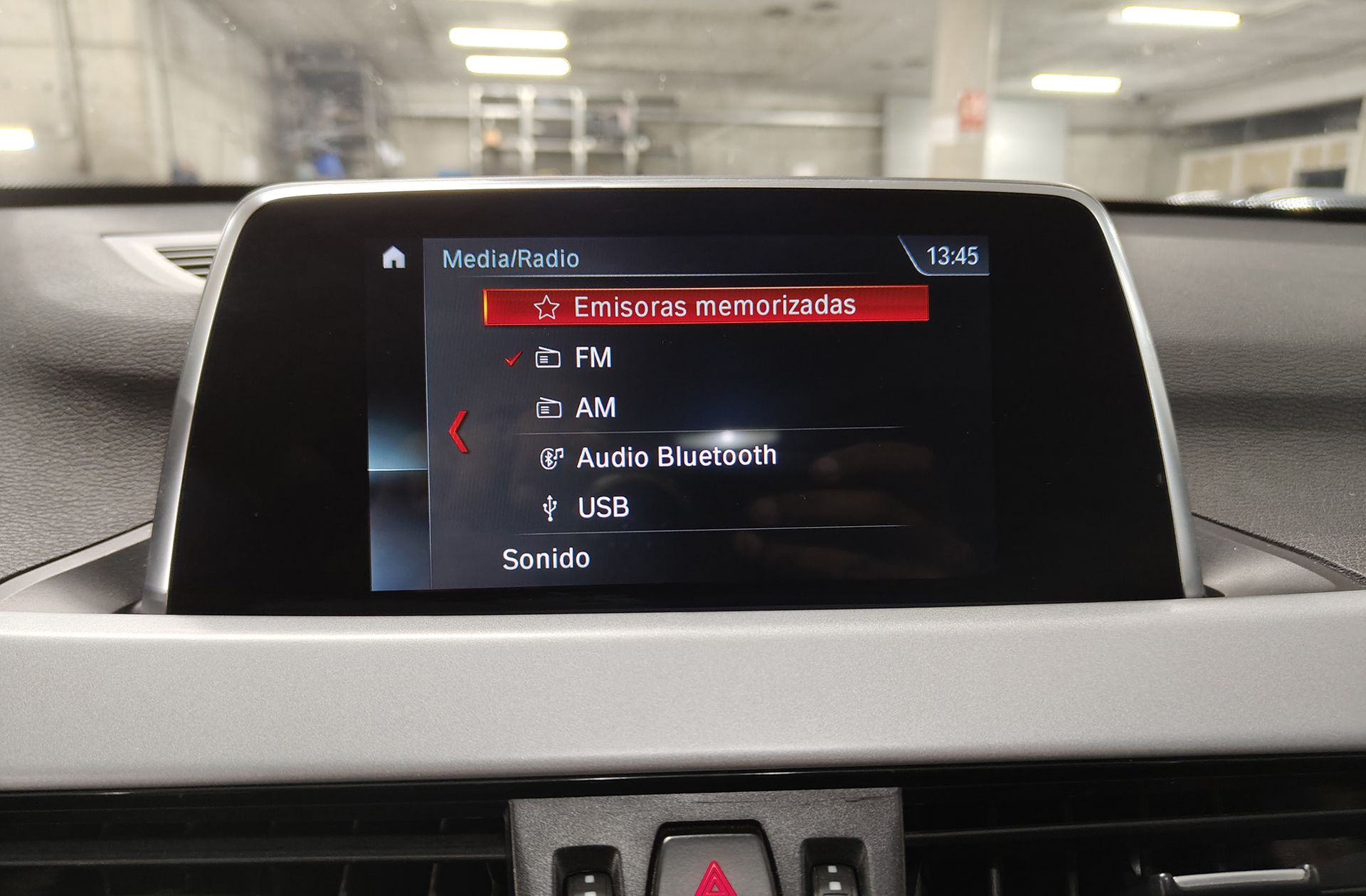 BMW X1 xDrive18d - foto 36