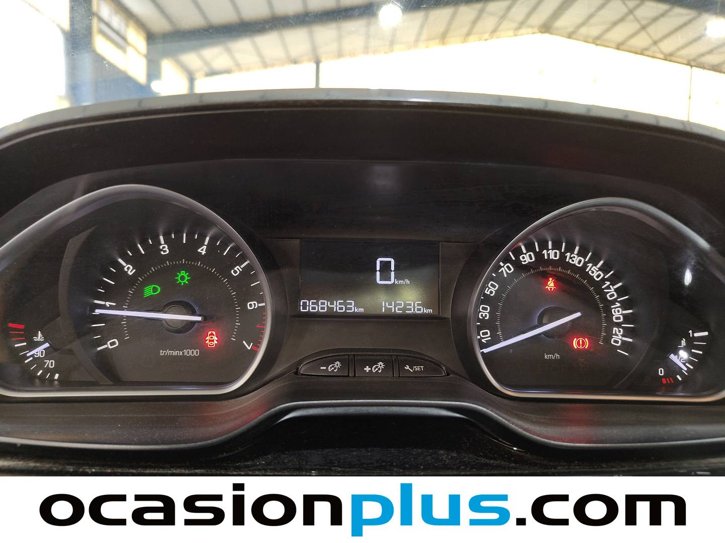 Peugeot 208 Peugeot 208 1.2 PureTech Active (82 CV) 2015